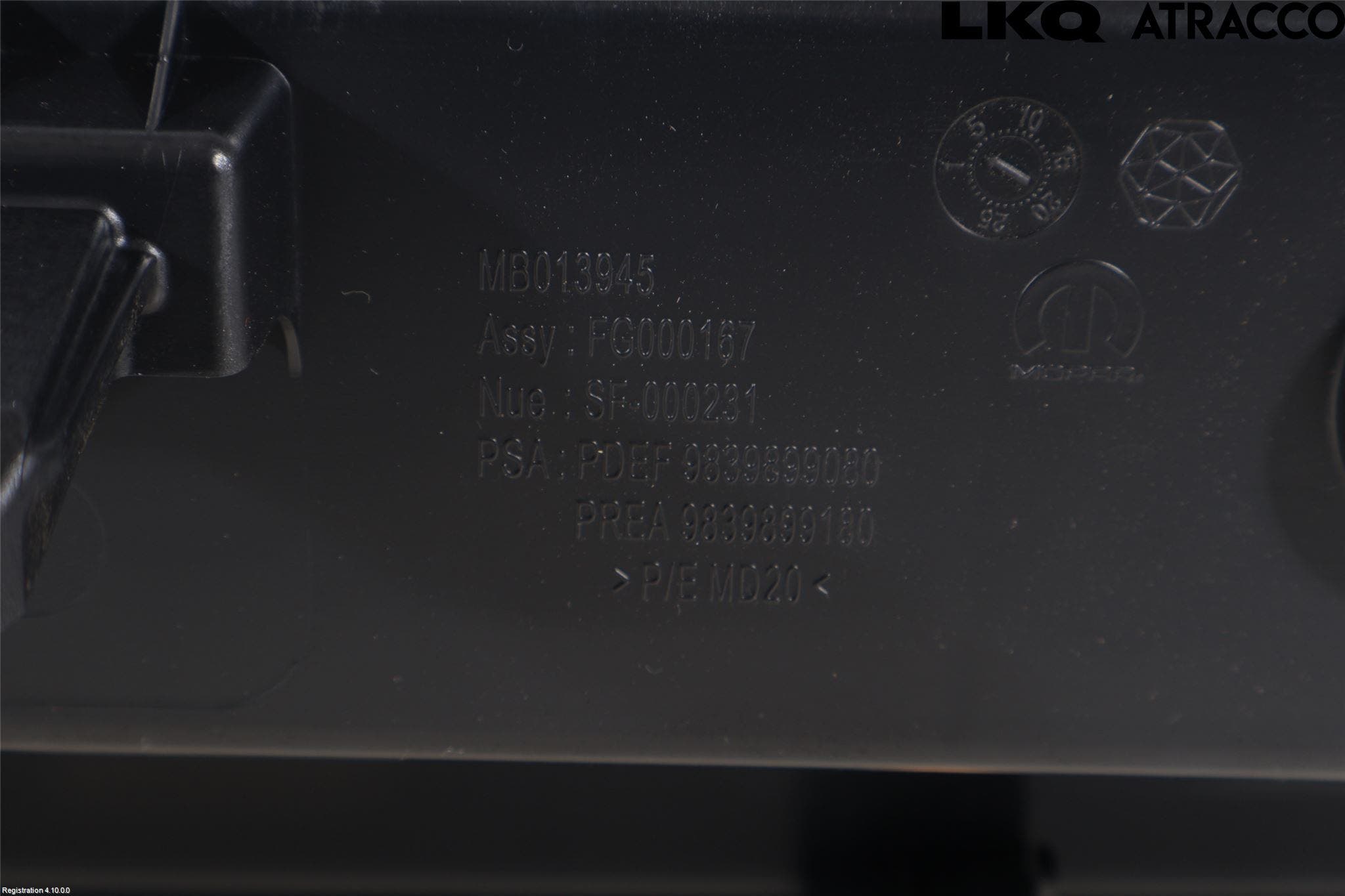 Alfa PEUGEOT 5008/E-5008 24- Inredning Bakluckeklädsel