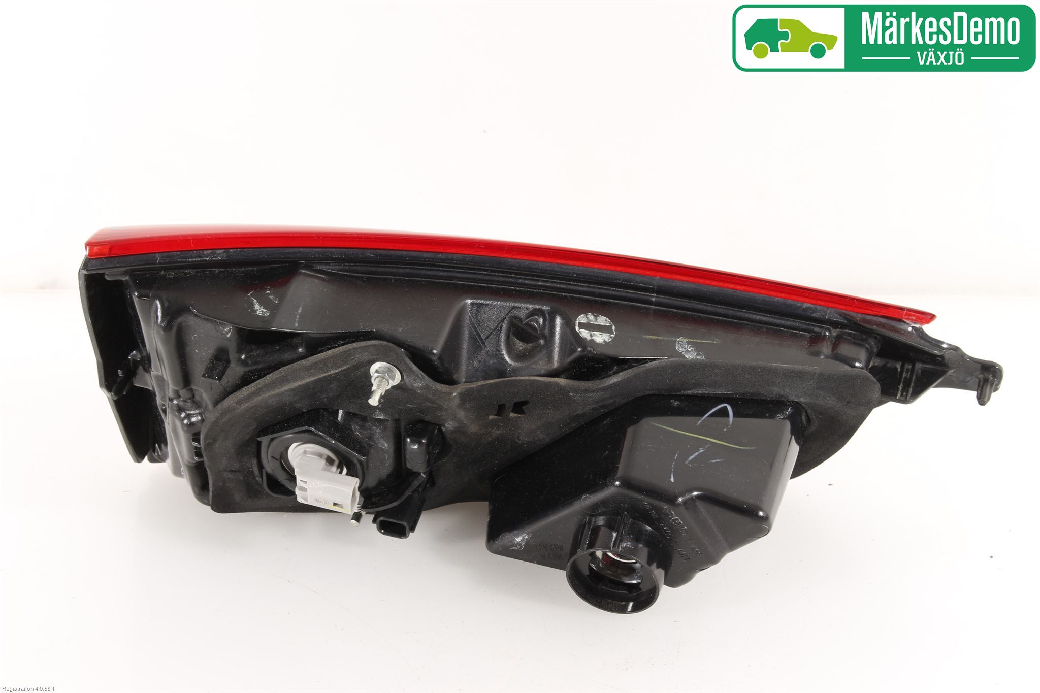 Nissan QASHQAI 14-17 Bakljus Lucka Hö