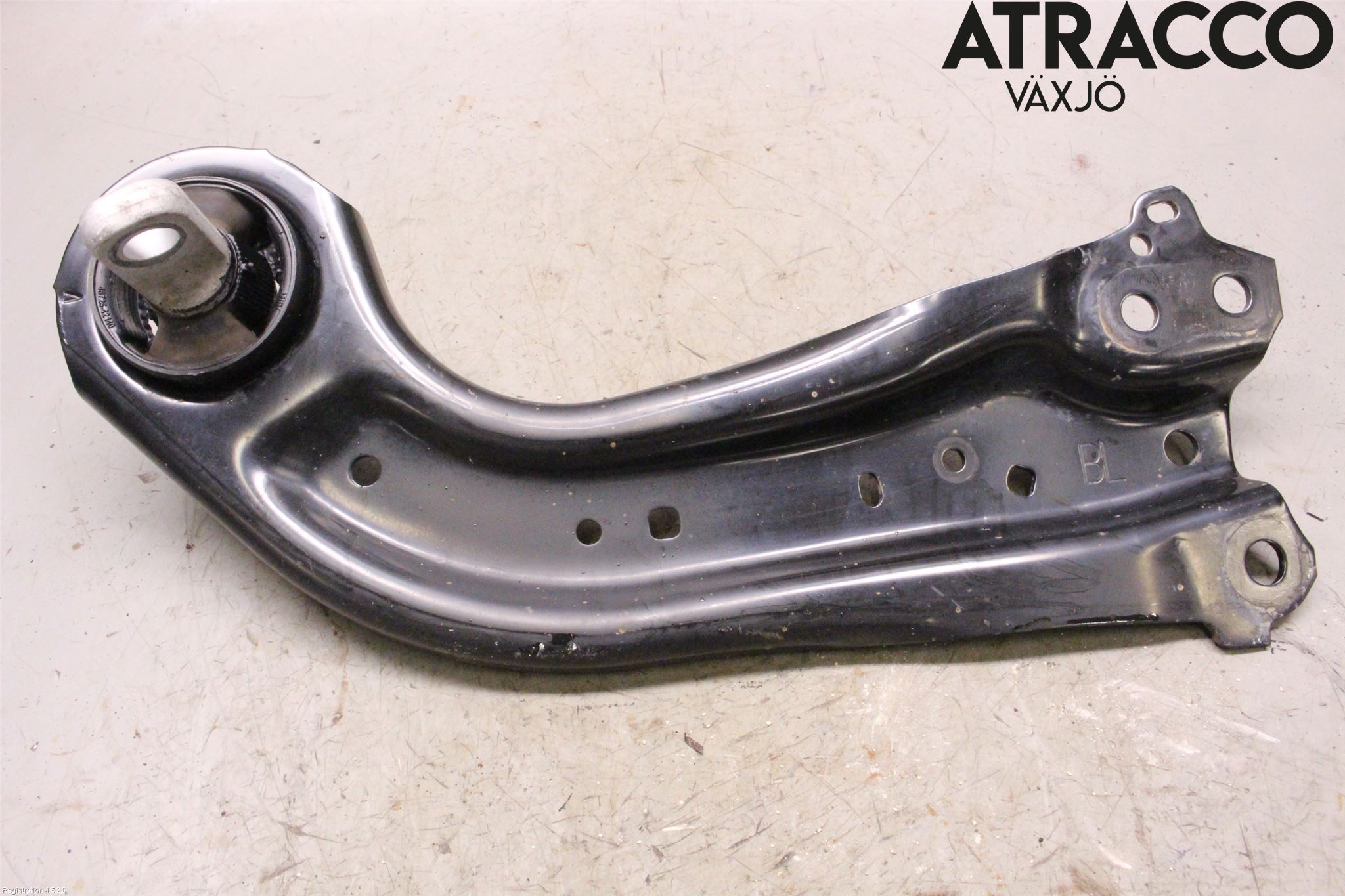 Toyota RAV4 19- Bärarm Bak Vänster