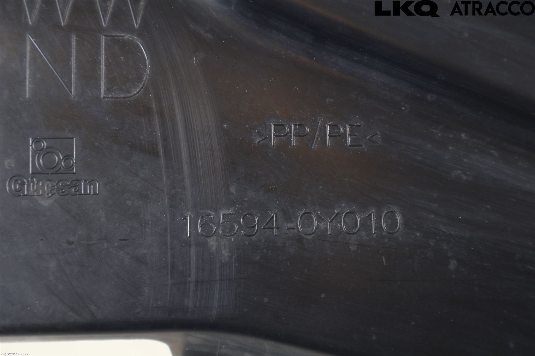 Toyota AURIS 13-19 Täckplast Front