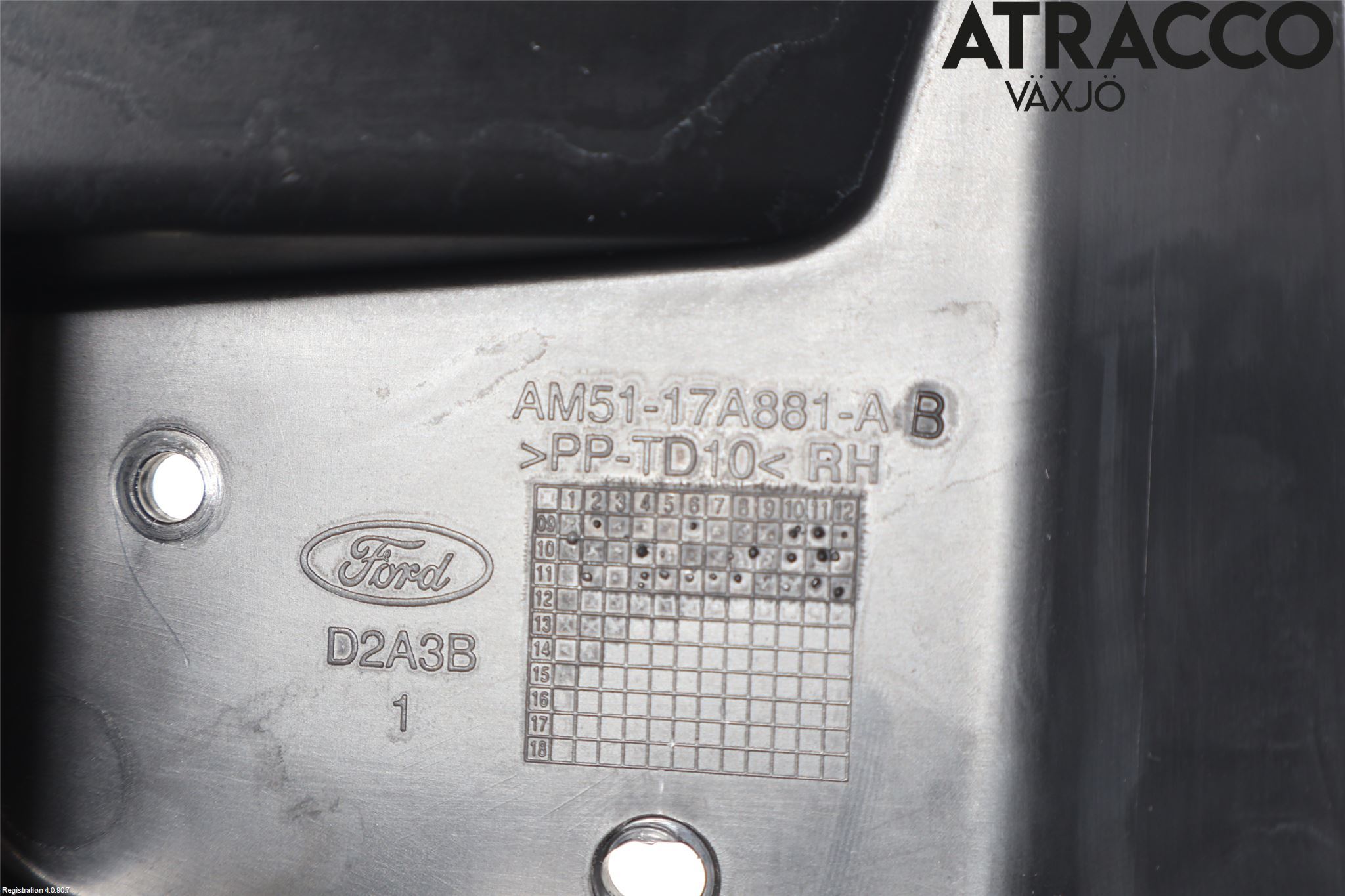 Ford GRAND C-MAX  11-14 Stötfångarfäste Bak Hö