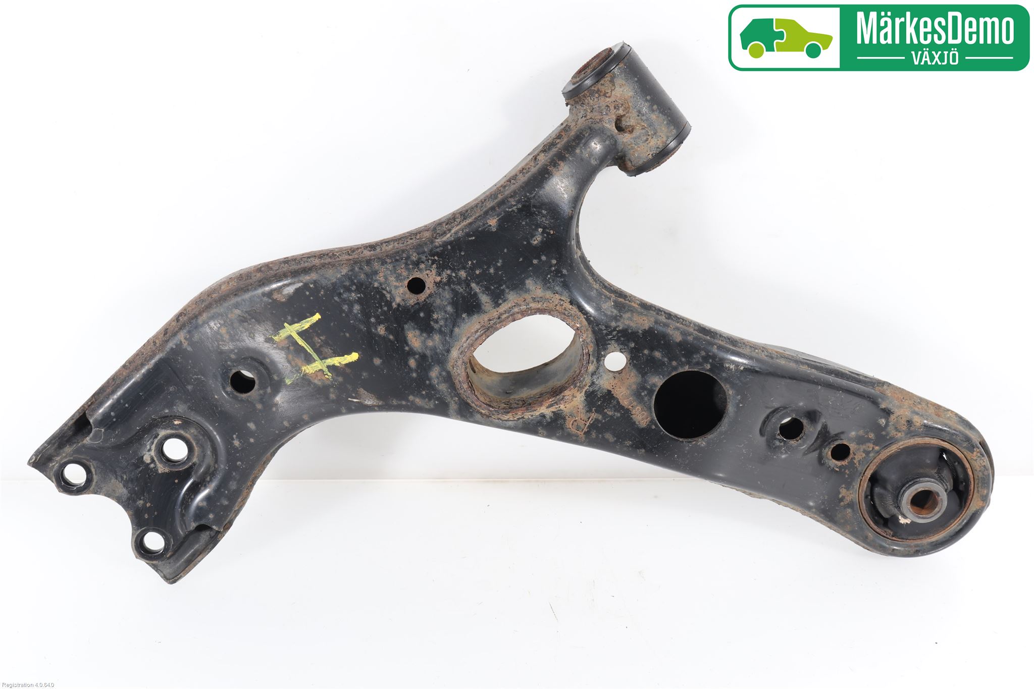 Lexus NX 300h 15-21 Bärarm Fram Undre Hö