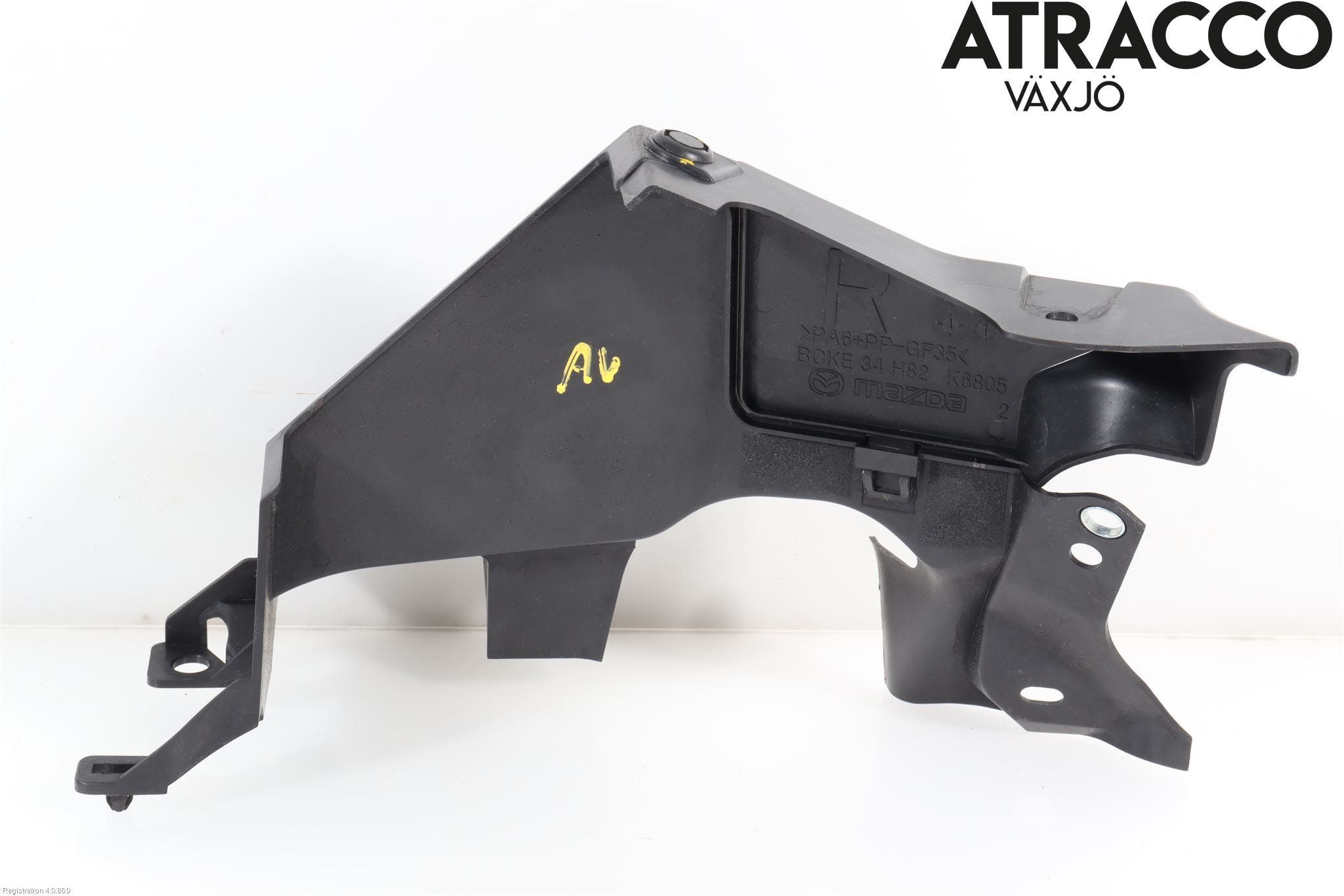 Mazda CX-30 20- Hasplåt Plåt-Plast