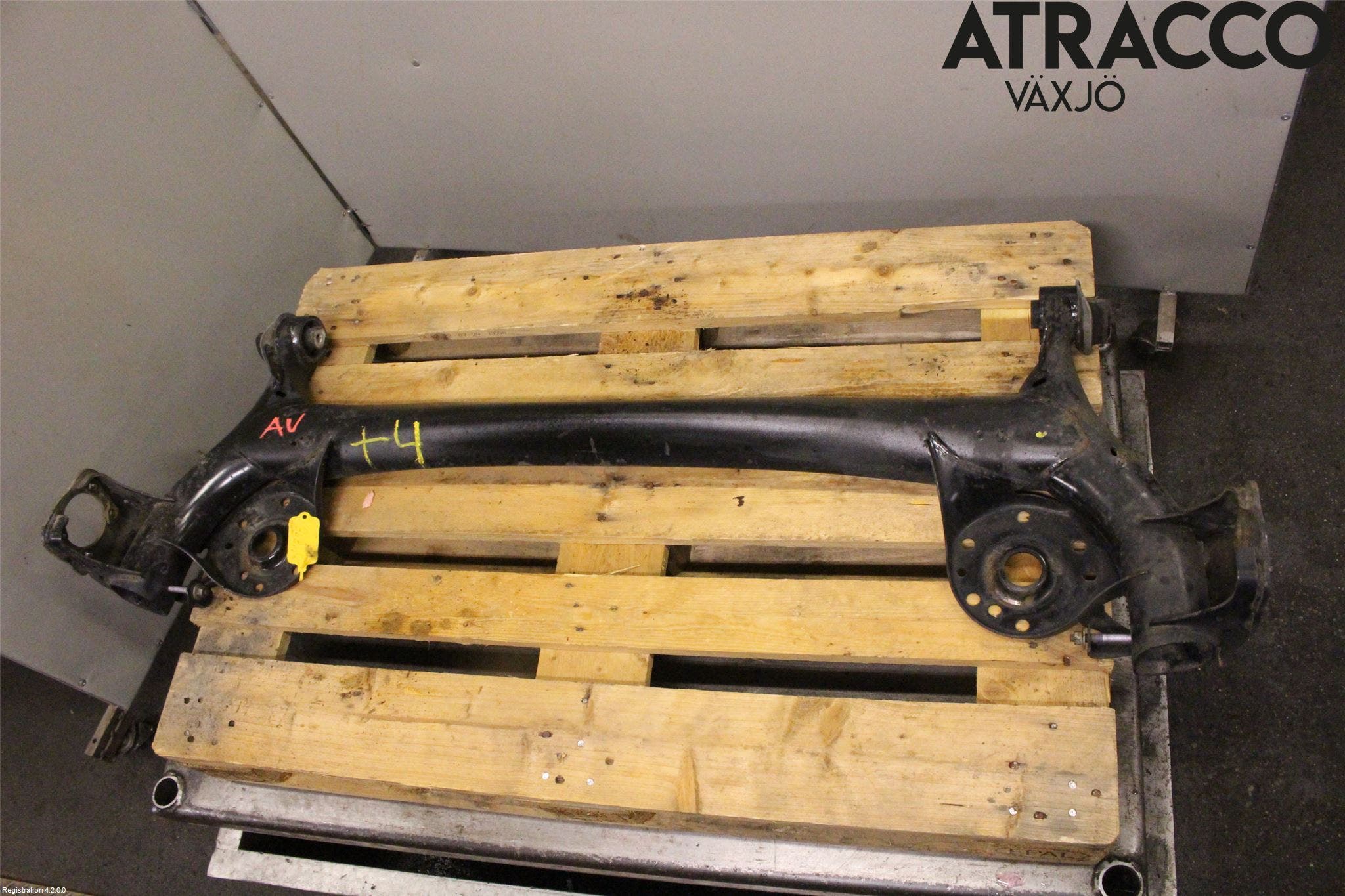 Toyota YARIS XP21 20- Bakaxelbalk