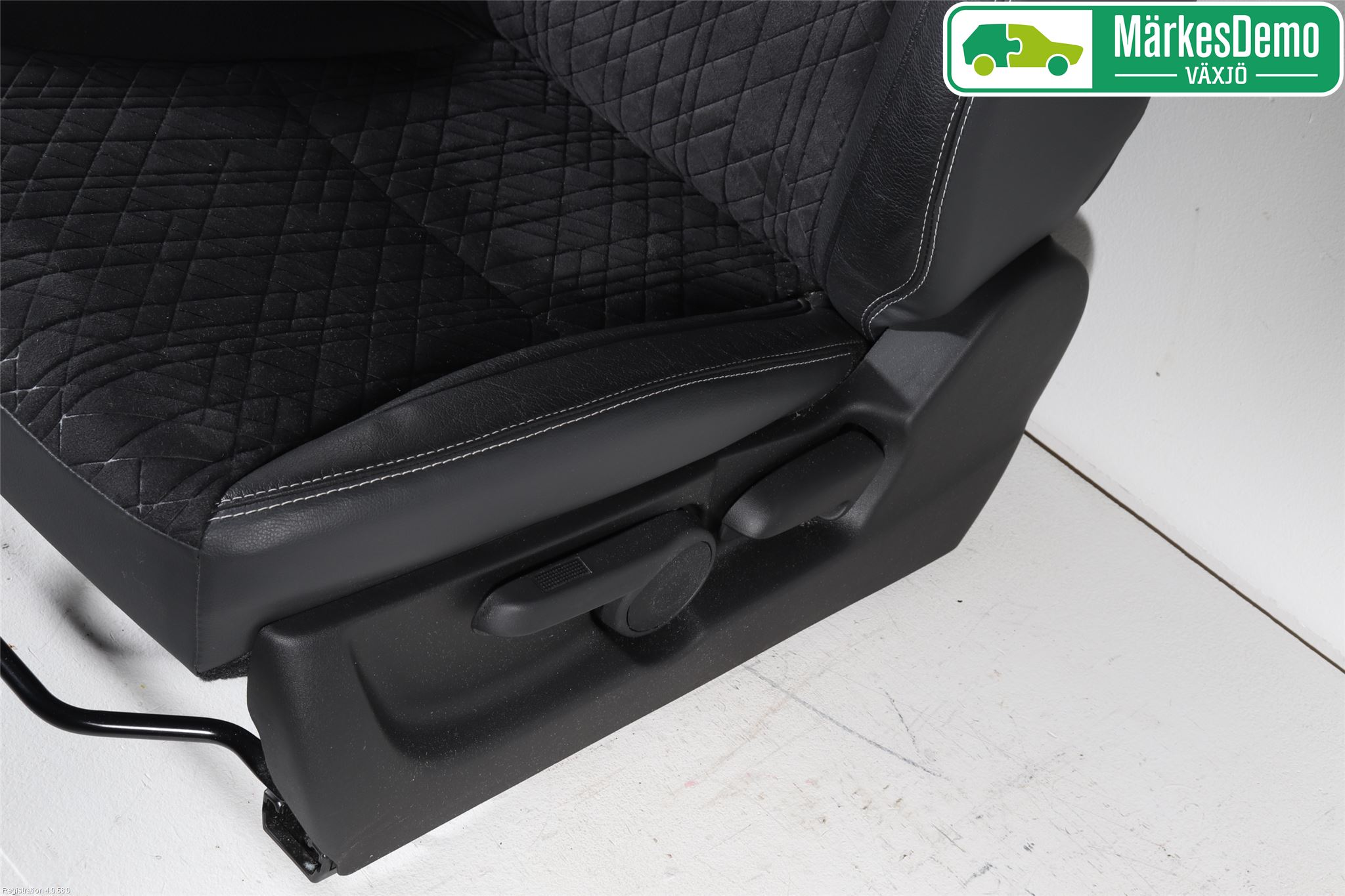 Suzuki VITARA 15- Inredning Stol Fram Vä