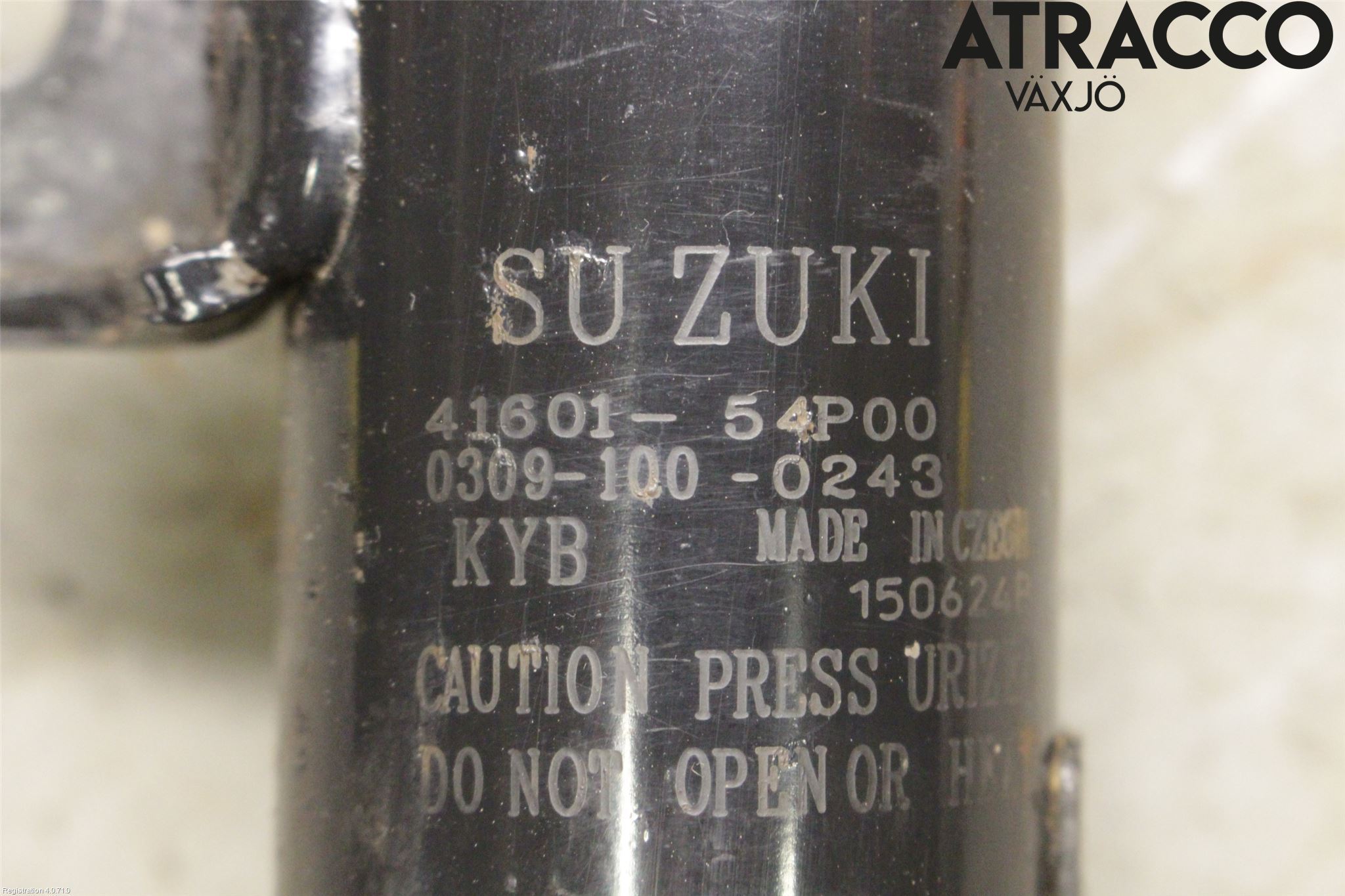 Suzuki VITARA 15- Fjäderben Fram Höger