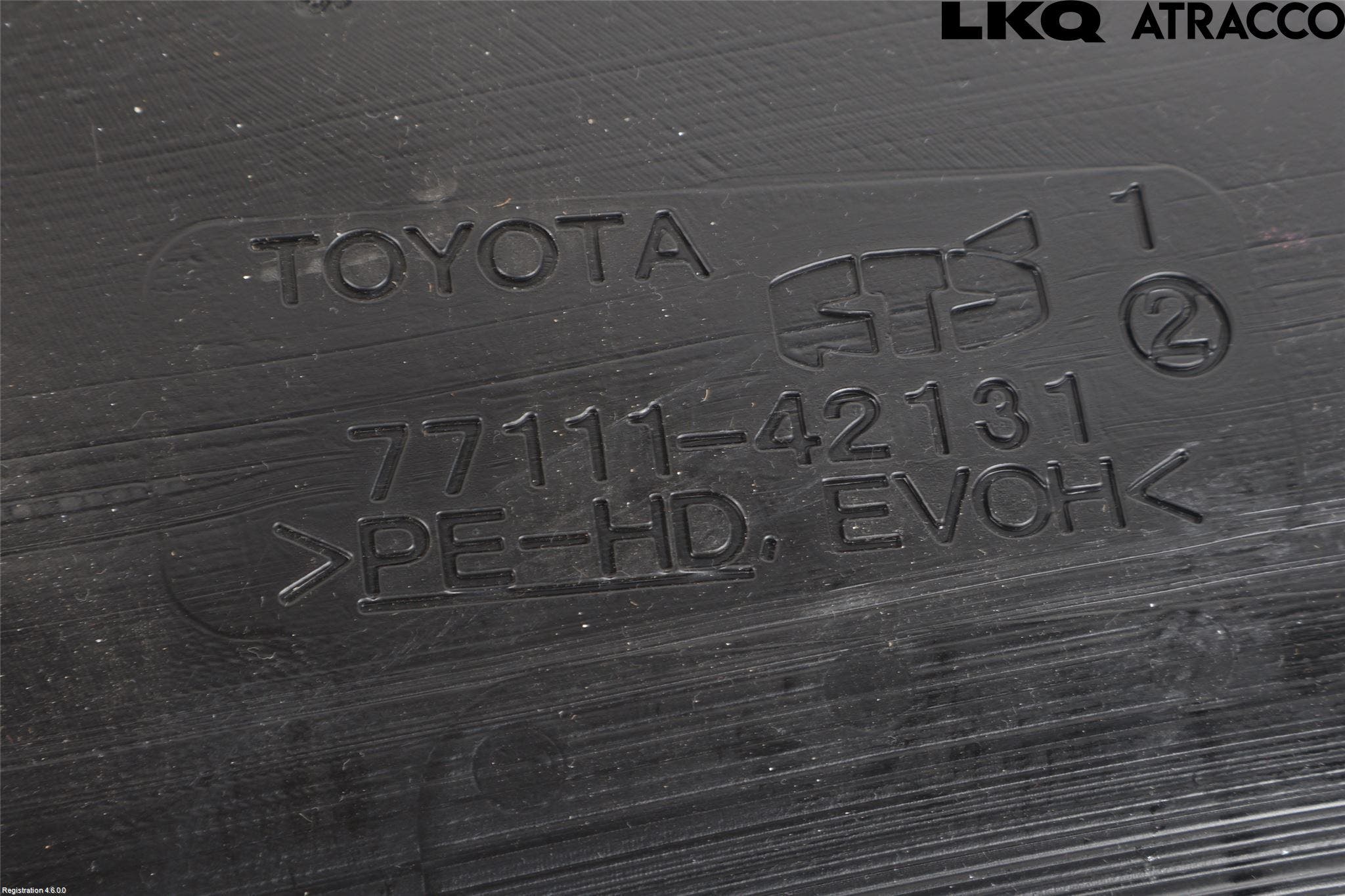 Toyota RAV4 19- Bränsletank Insprutning