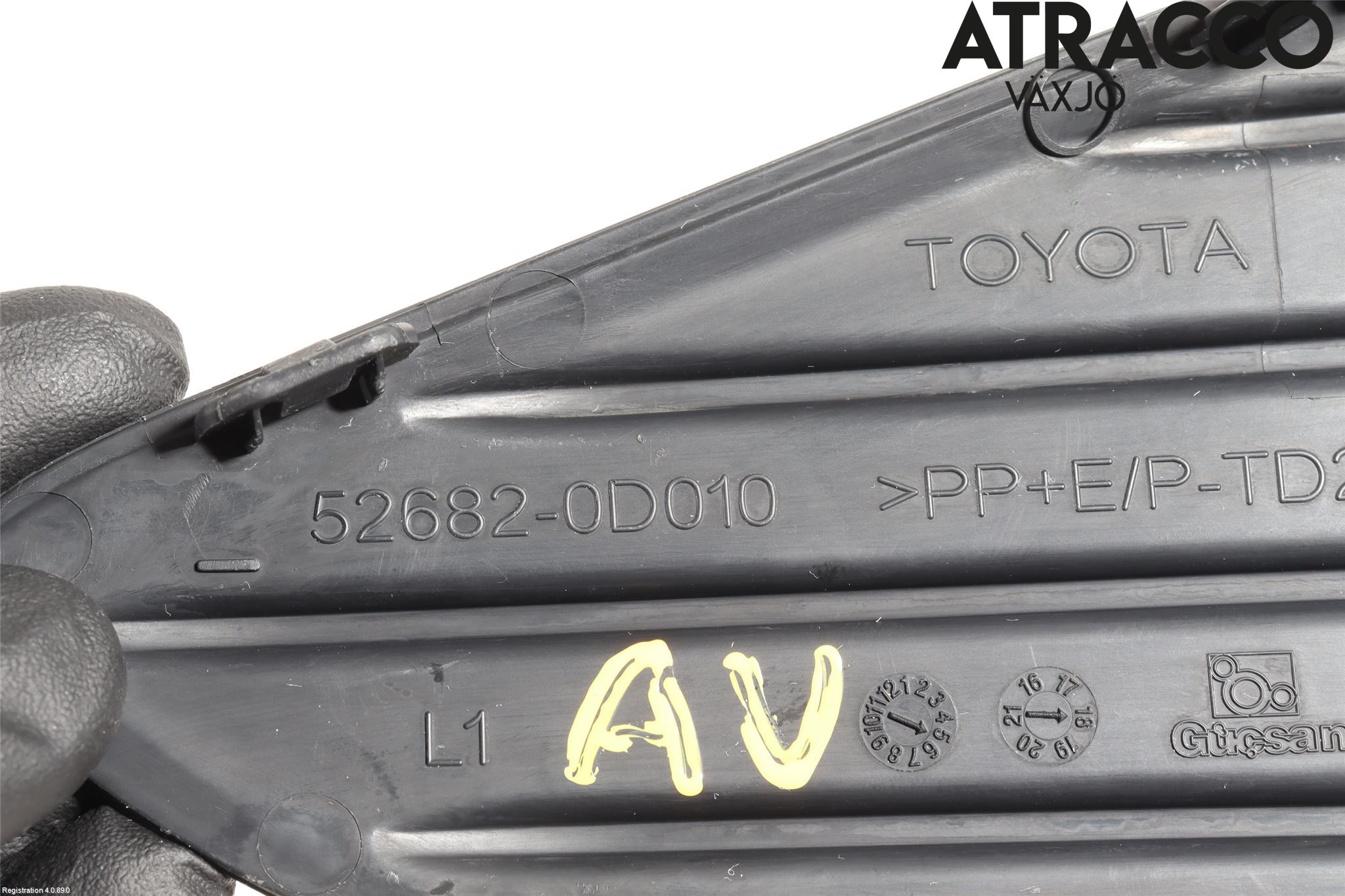 Toyota YARIS XP130 15-20 Stötfångardel Bak Vä