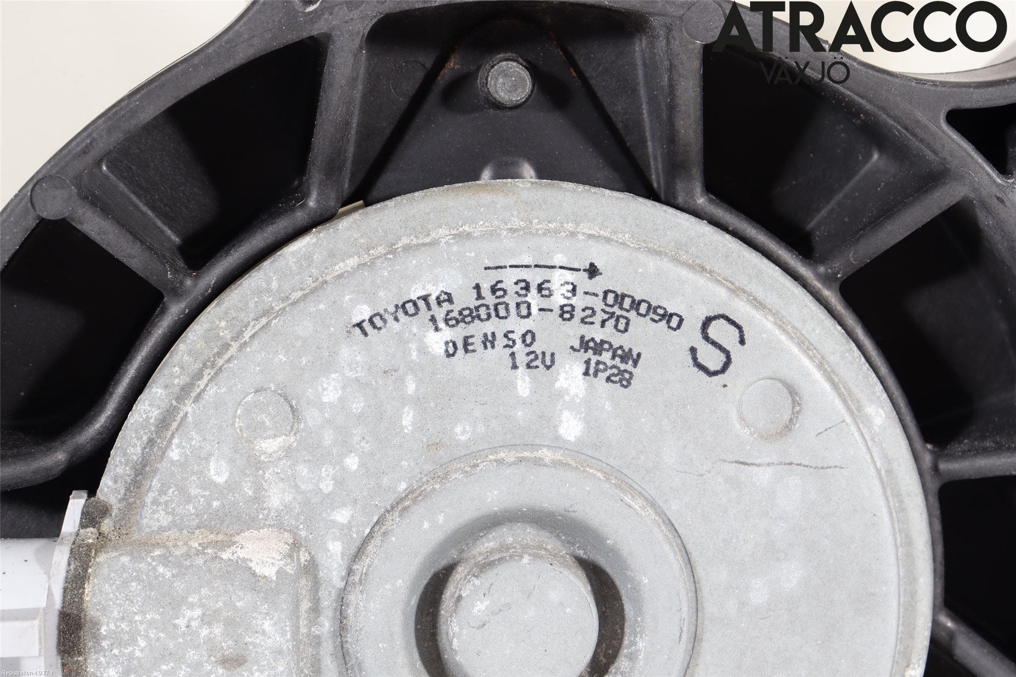 Toyota YARIS XP130 12-14 Kylfläktkåpa