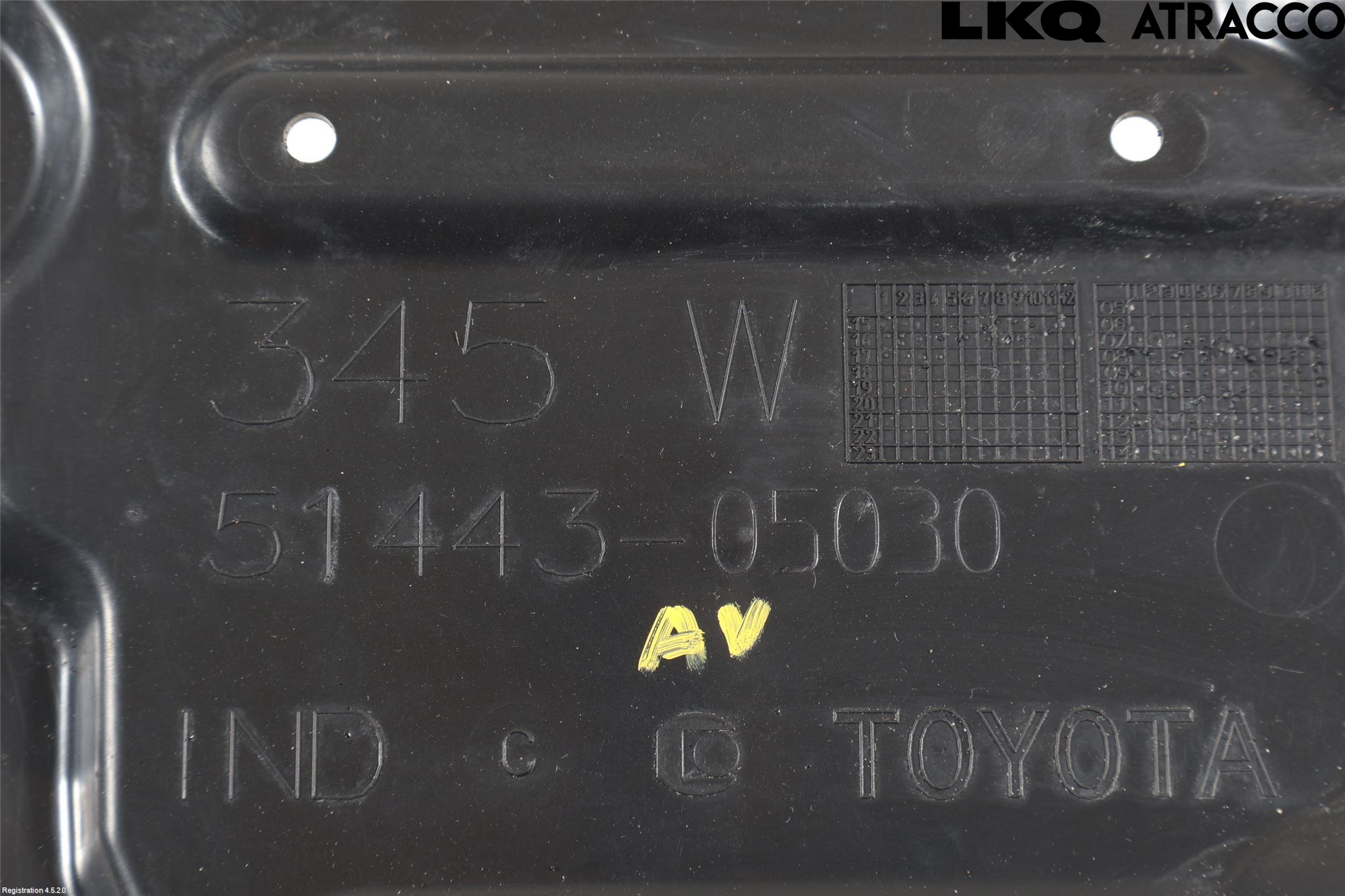 Toyota AURIS 13-19 Hasplåt Plåt-Plast