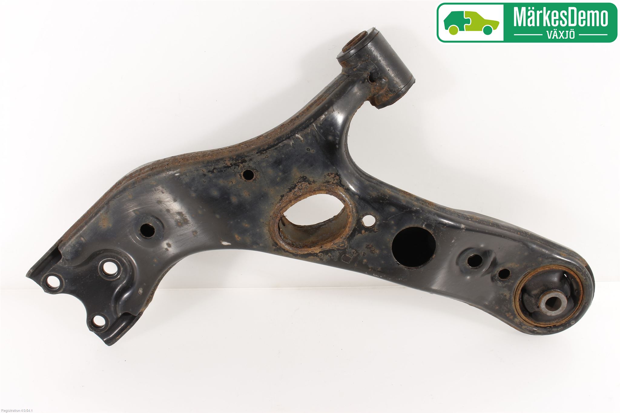 Toyota RAV4 13-18 Bärarm Fram Undre Hö