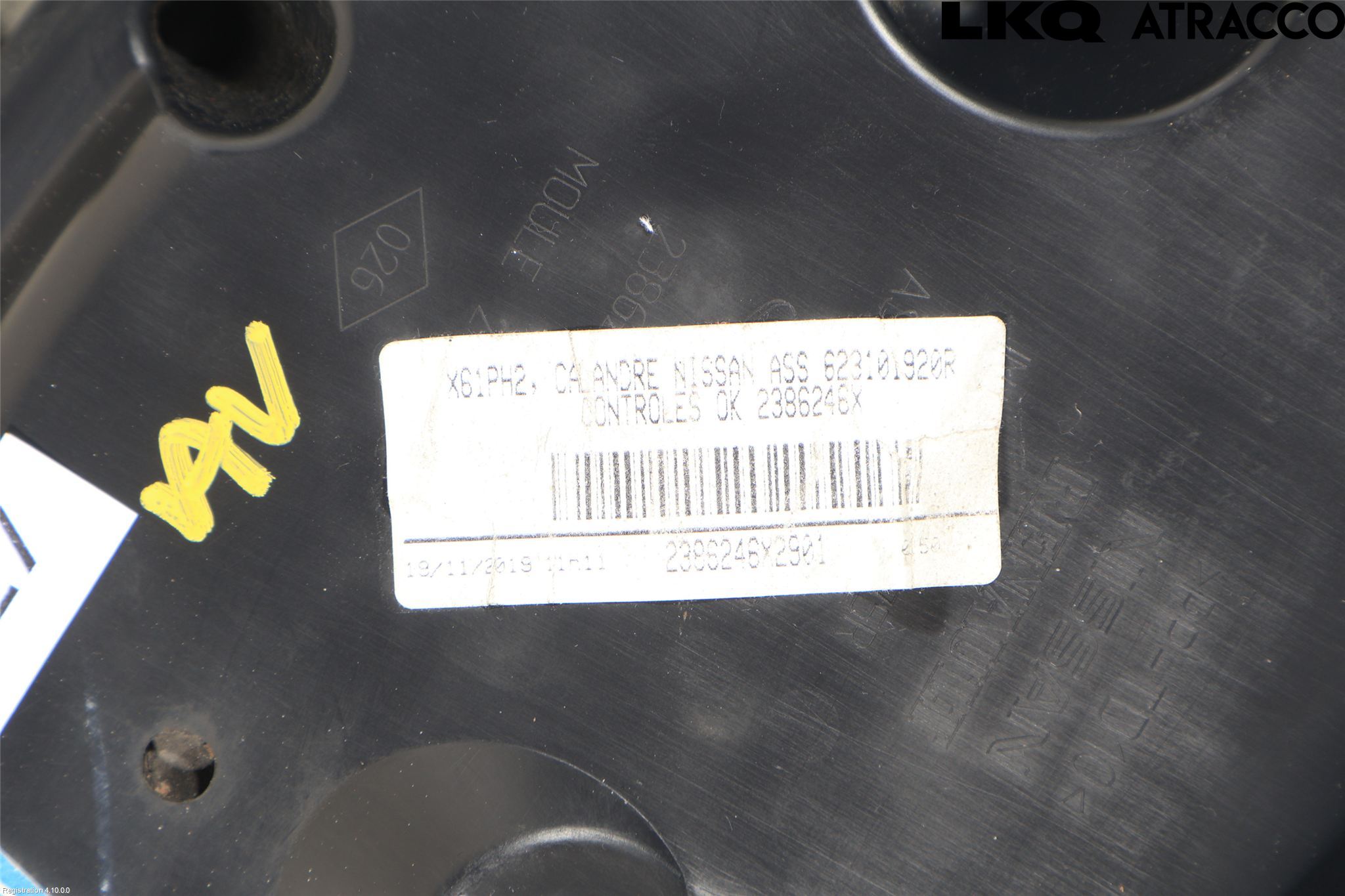 Nissan NV250 20-22 Grill Komp