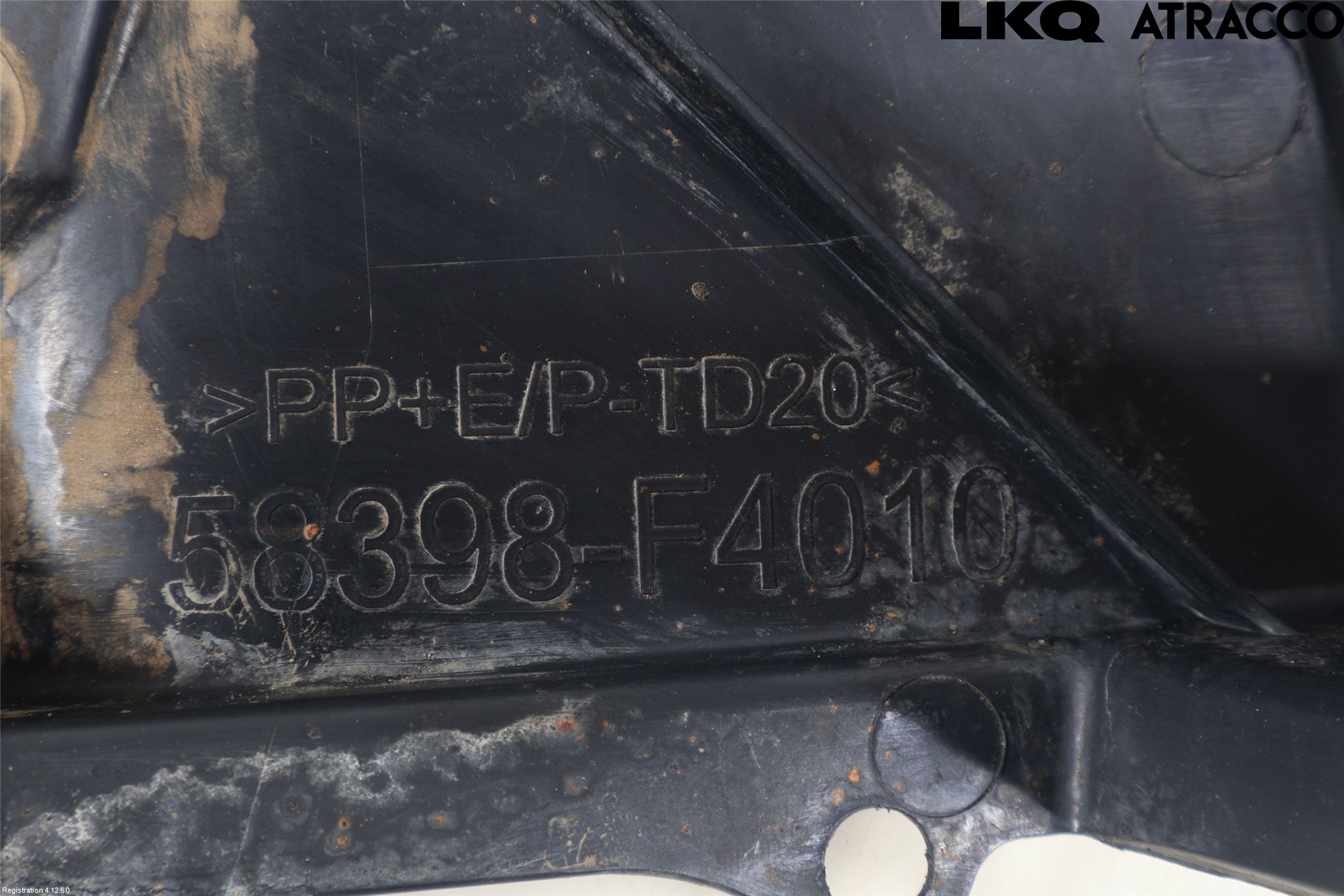 Toyota C-HR 16-23 Hasplåt Plåt-Plast