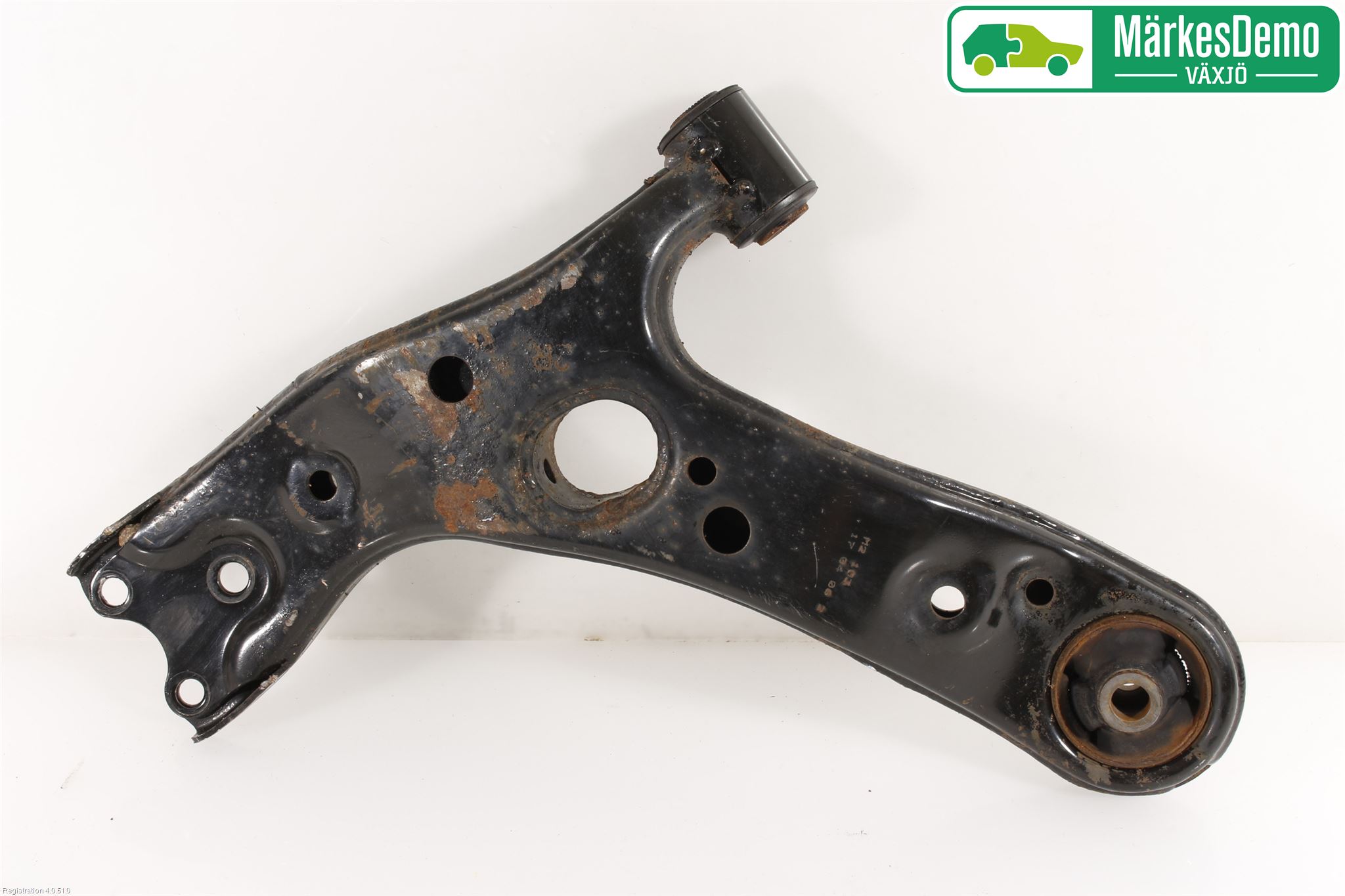 Toyota AVENSIS 16-18 Bärarm Fram Undre Hö