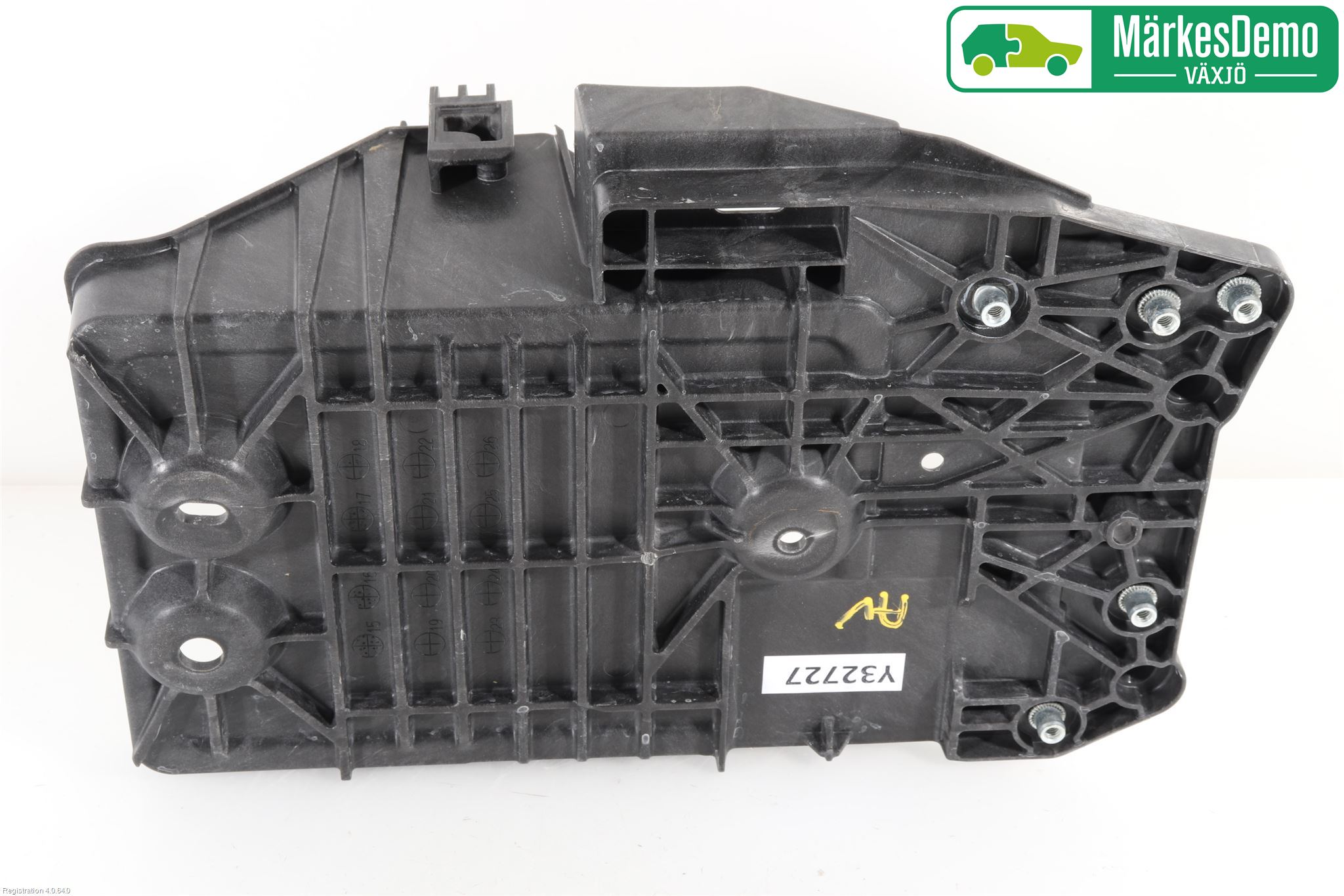 Mazda CX-5 17- Batterilåda-Fäste-Hållare