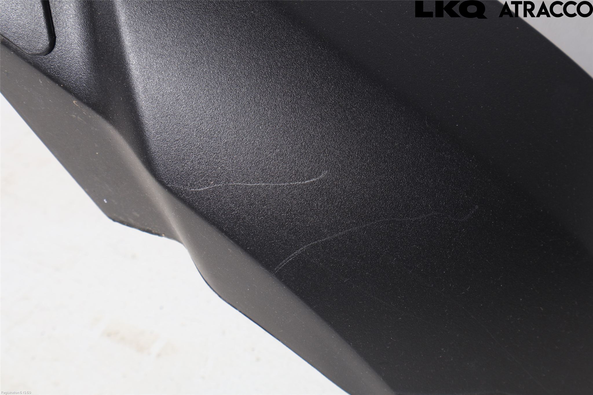Toyota RAV4 13-18 Stötfångardel Fram Mitt