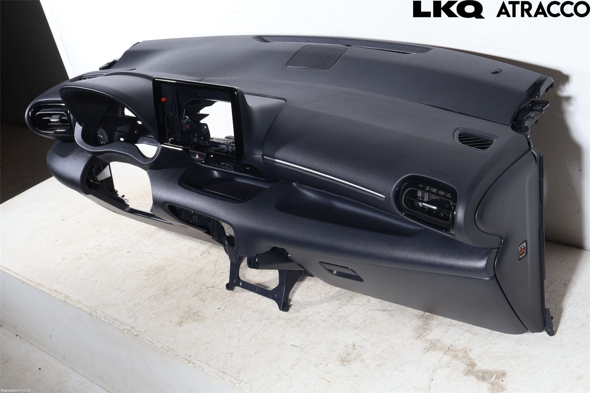 Toyota YARIS XP21 20- Instrumentbräda