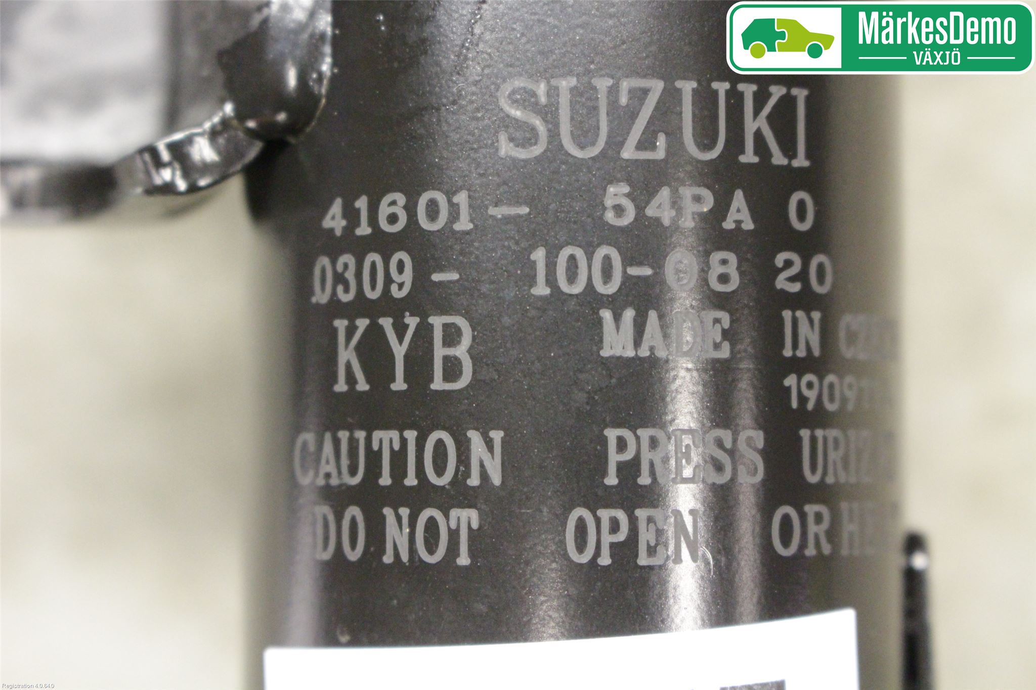 Suzuki VITARA 15- Fjäderben Fram Höger