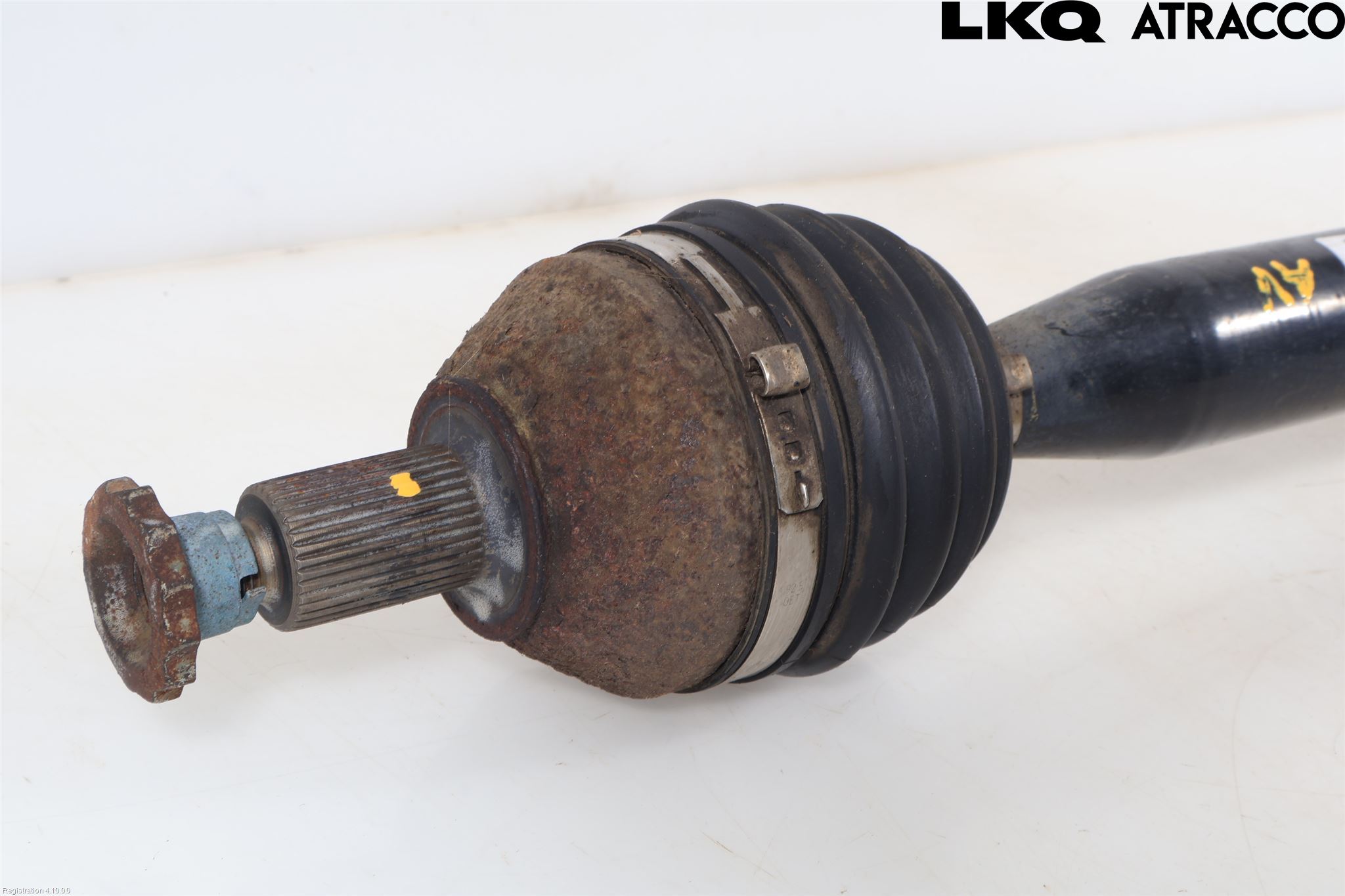 Volkswagen VW POLO 10-17 Drivaxel Fram Höger