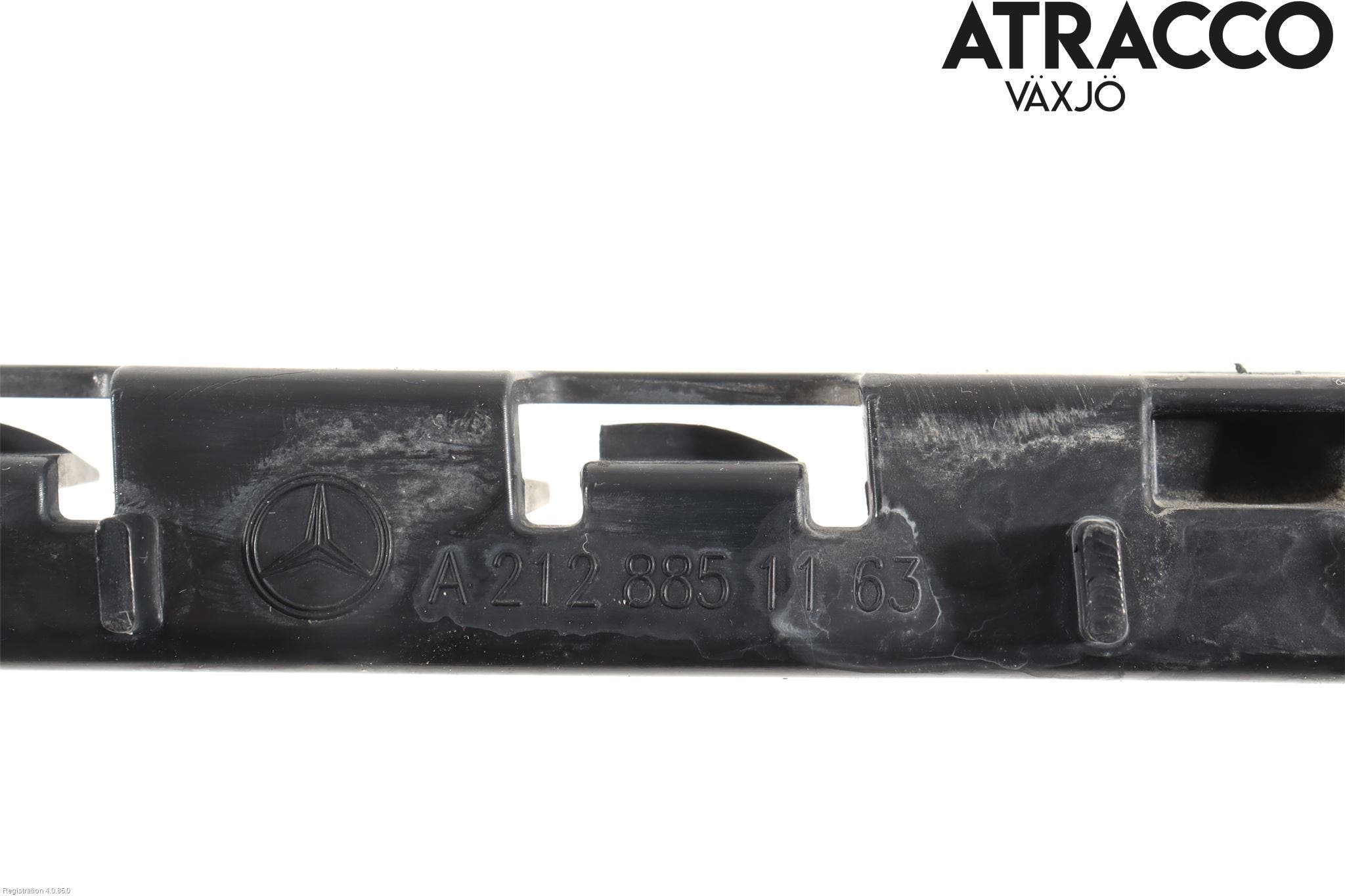 Mercedes-Benz MB E-KLASS (W212) 09-16 Stötfångarfäste Bak Vä