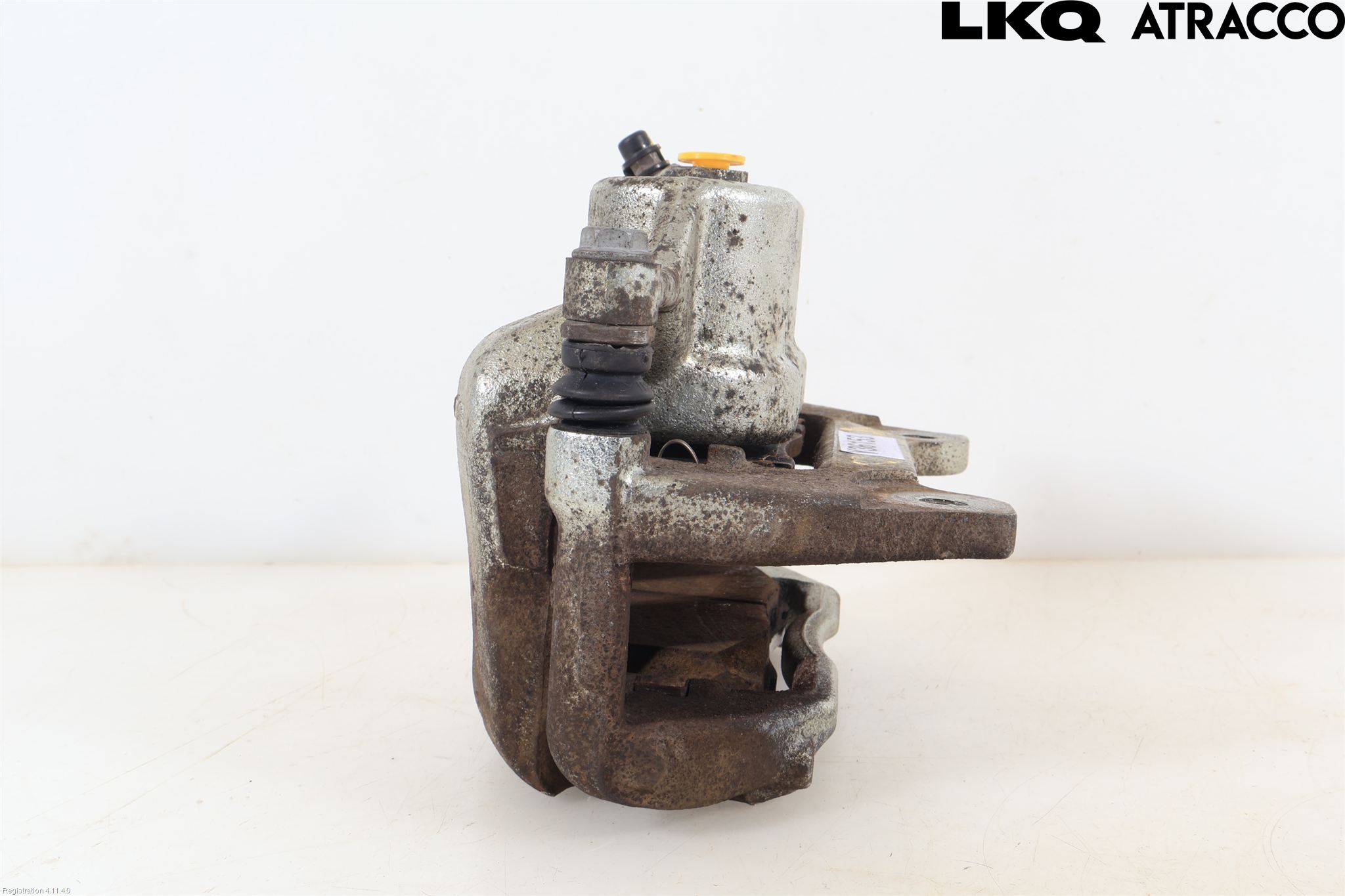 Toyota C-HR 24- Bromsok Fram Höger