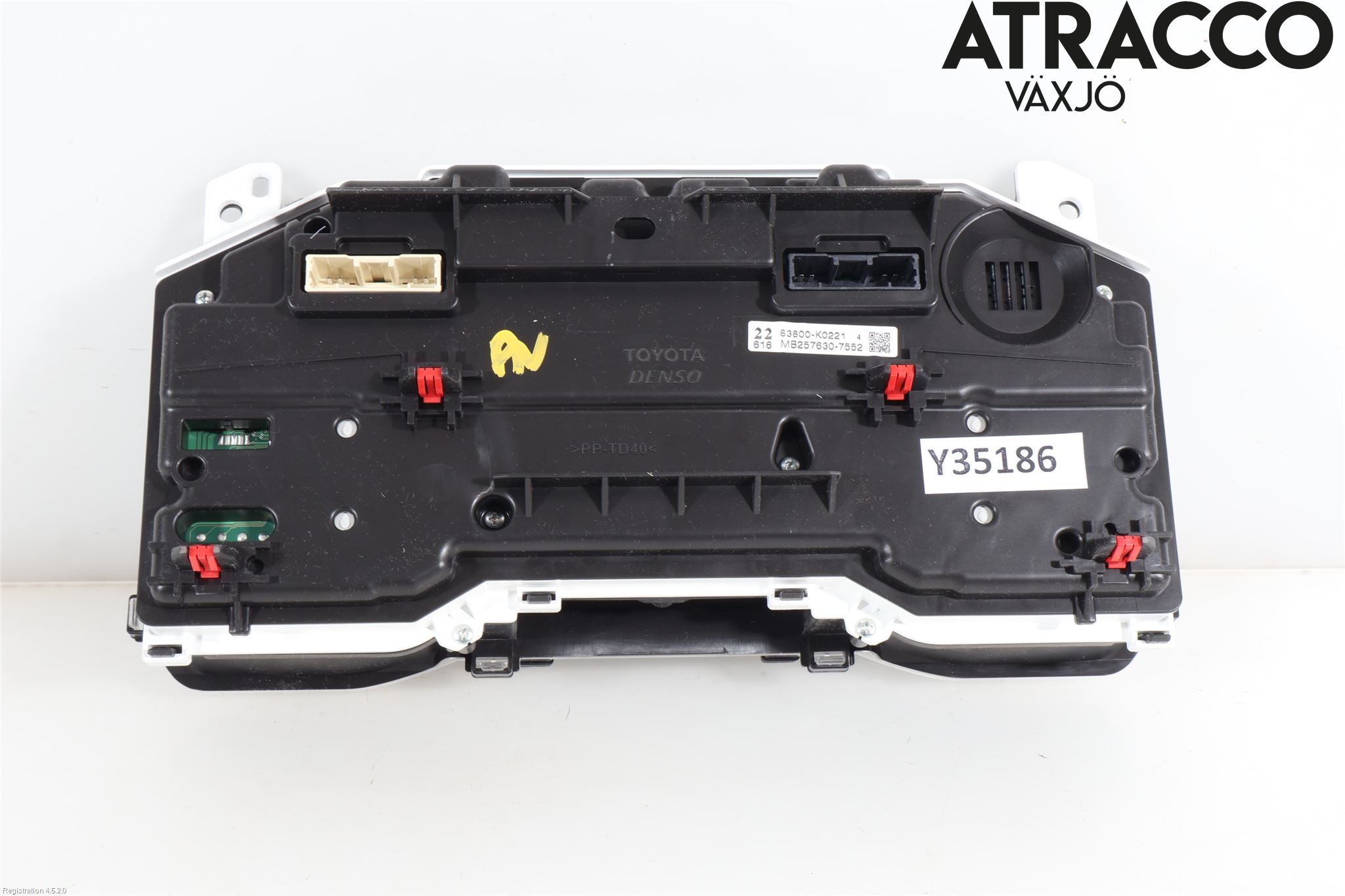 Toyota YARIS XP21 20- Instrument Komb