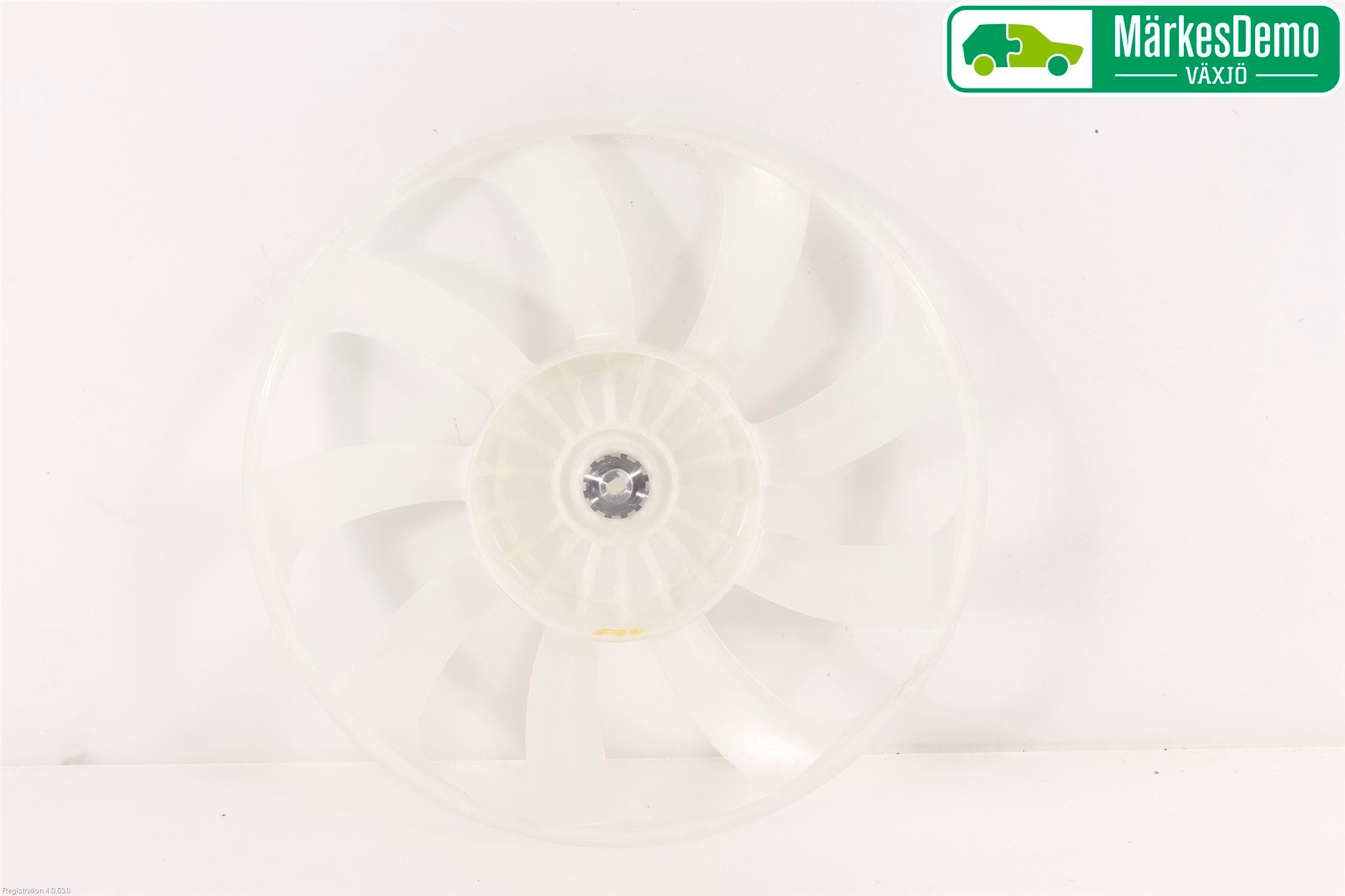 Toyota AURIS 13-19 Kylfläkt-Vinge