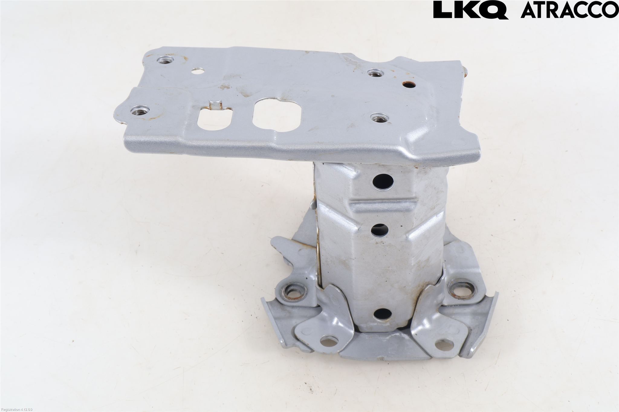 Toyota AURIS 13-19 Stötfångarbärjärn Bak