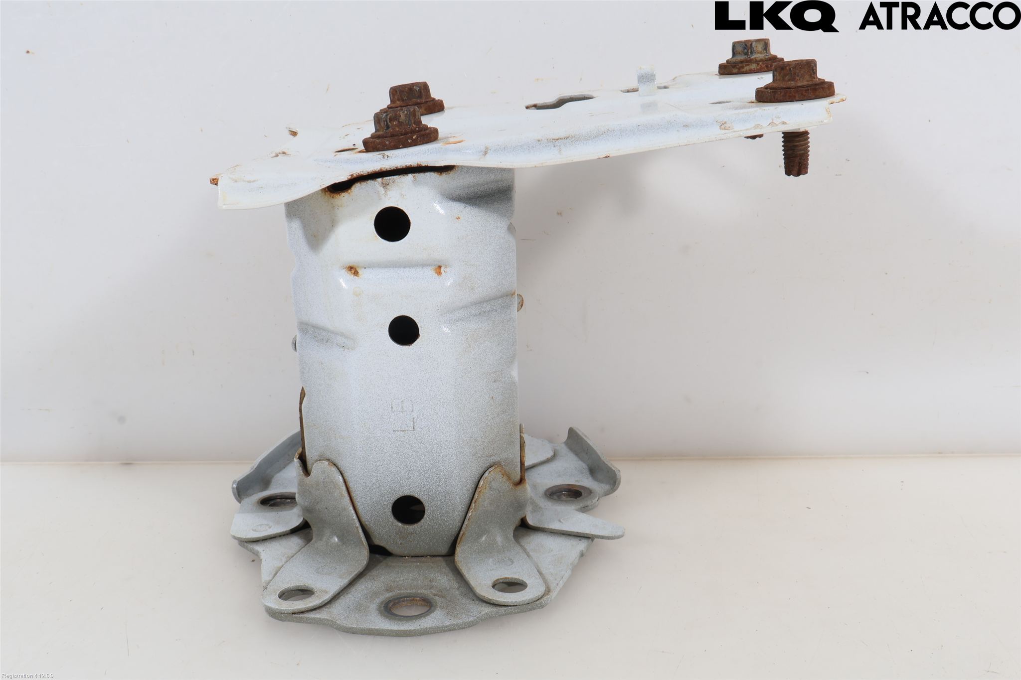 Toyota AURIS 13-19 Stötfångarbärjärn Bak