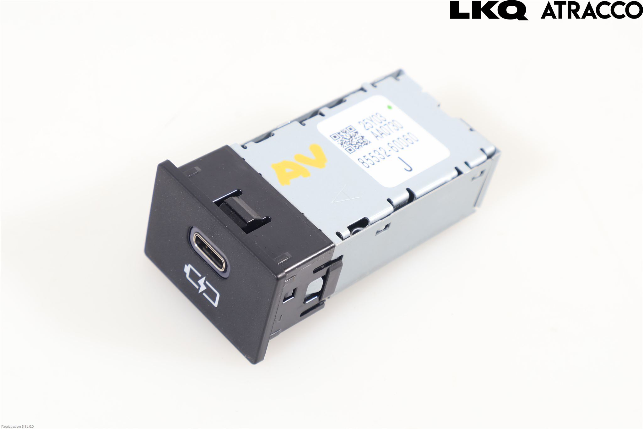 Toyota bZ4X EA10 22- Usb Connection