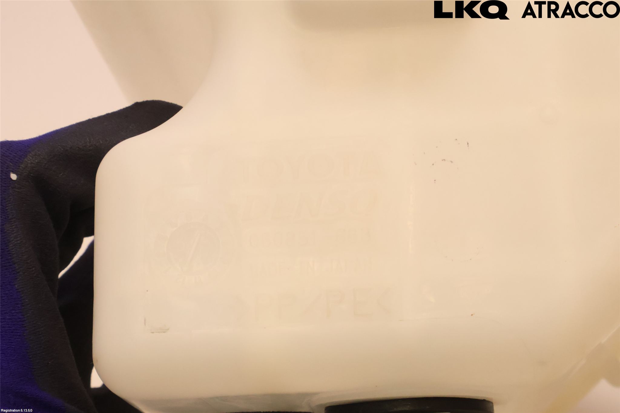 Toyota RAV4 19- Spolartank Vindruta-Strål