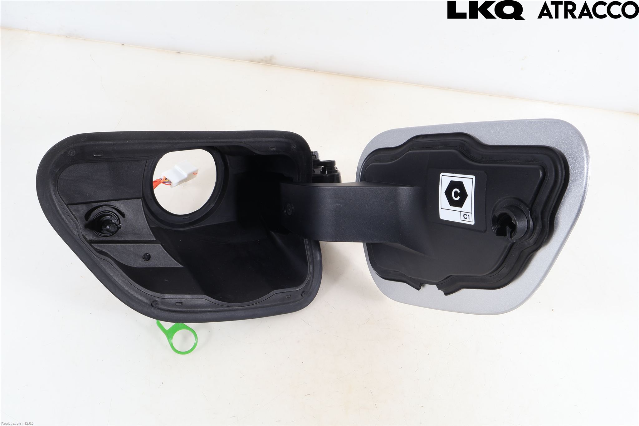 Toyota C-HR 24- Tanklucka