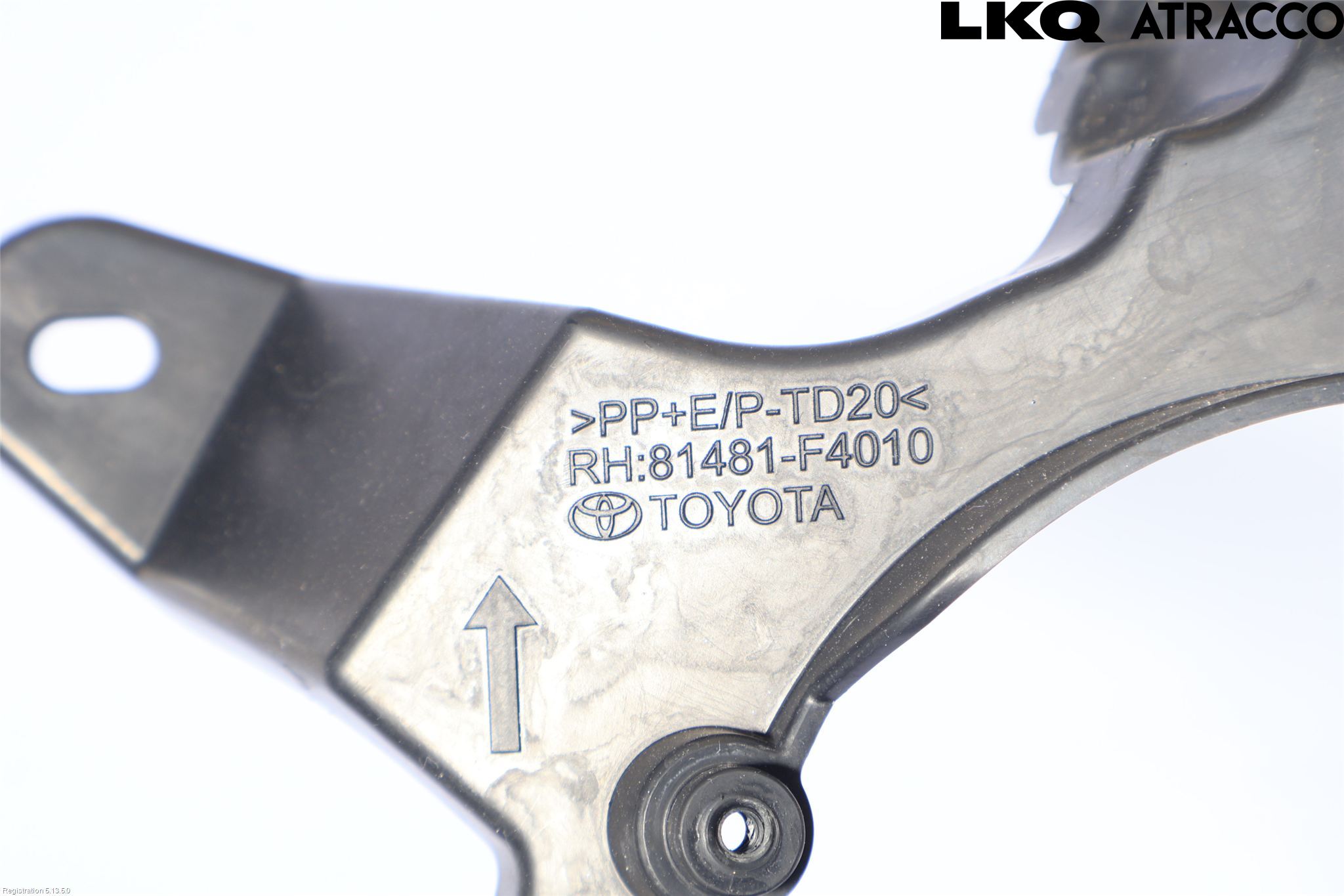 Toyota C-HR 16-23 Dimljussarg Fram