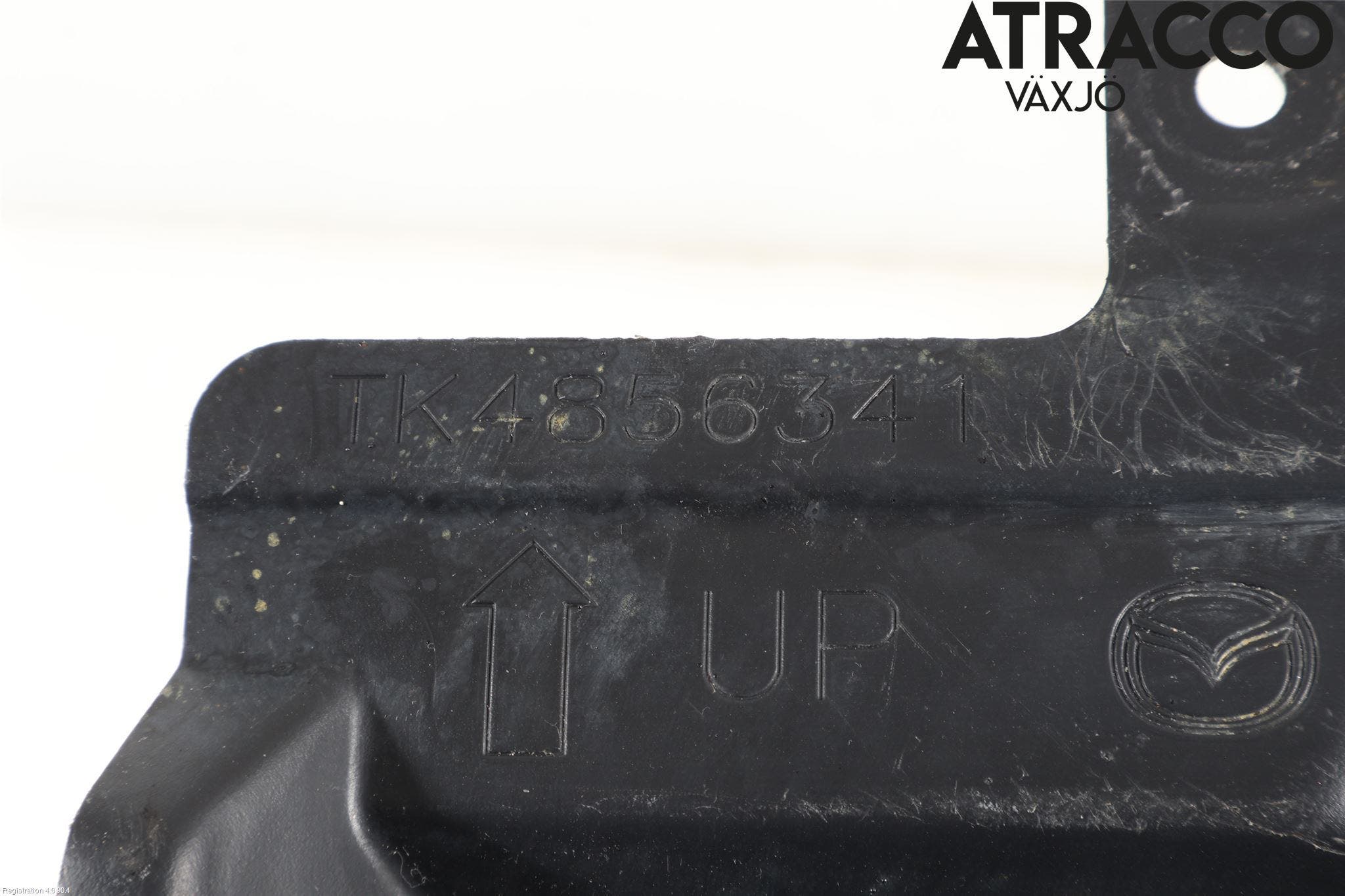 Mazda CX-5 17- Hasplåt Plåt-Plast