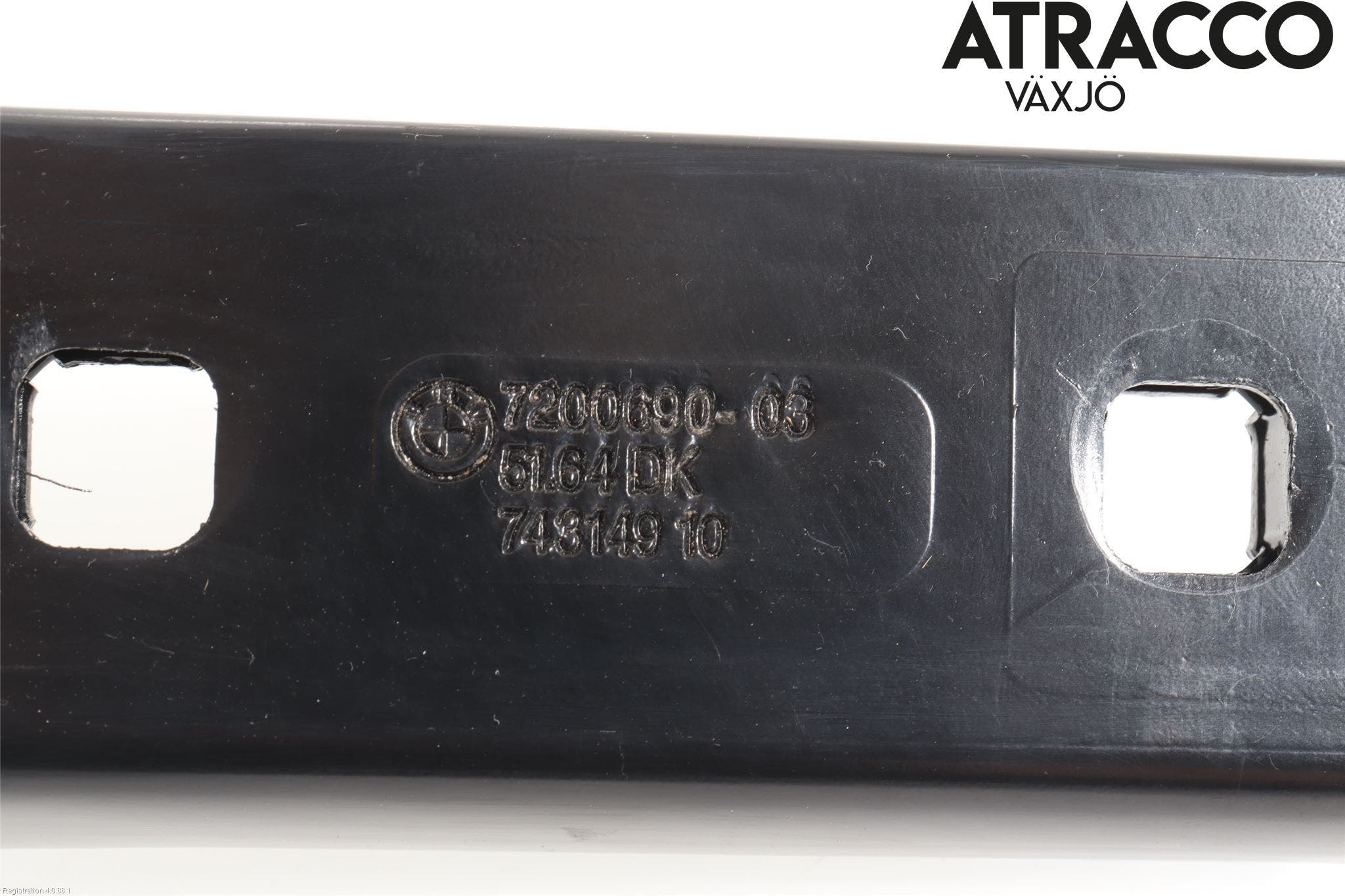 BMW 5 F10/F11/F18 09-17 Frontplåt Övre