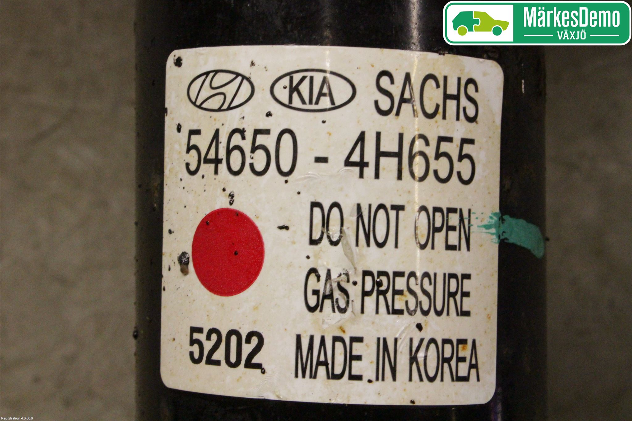 Hyundai H-1/STAREX 08-21 Fjäderben Fram Vänster