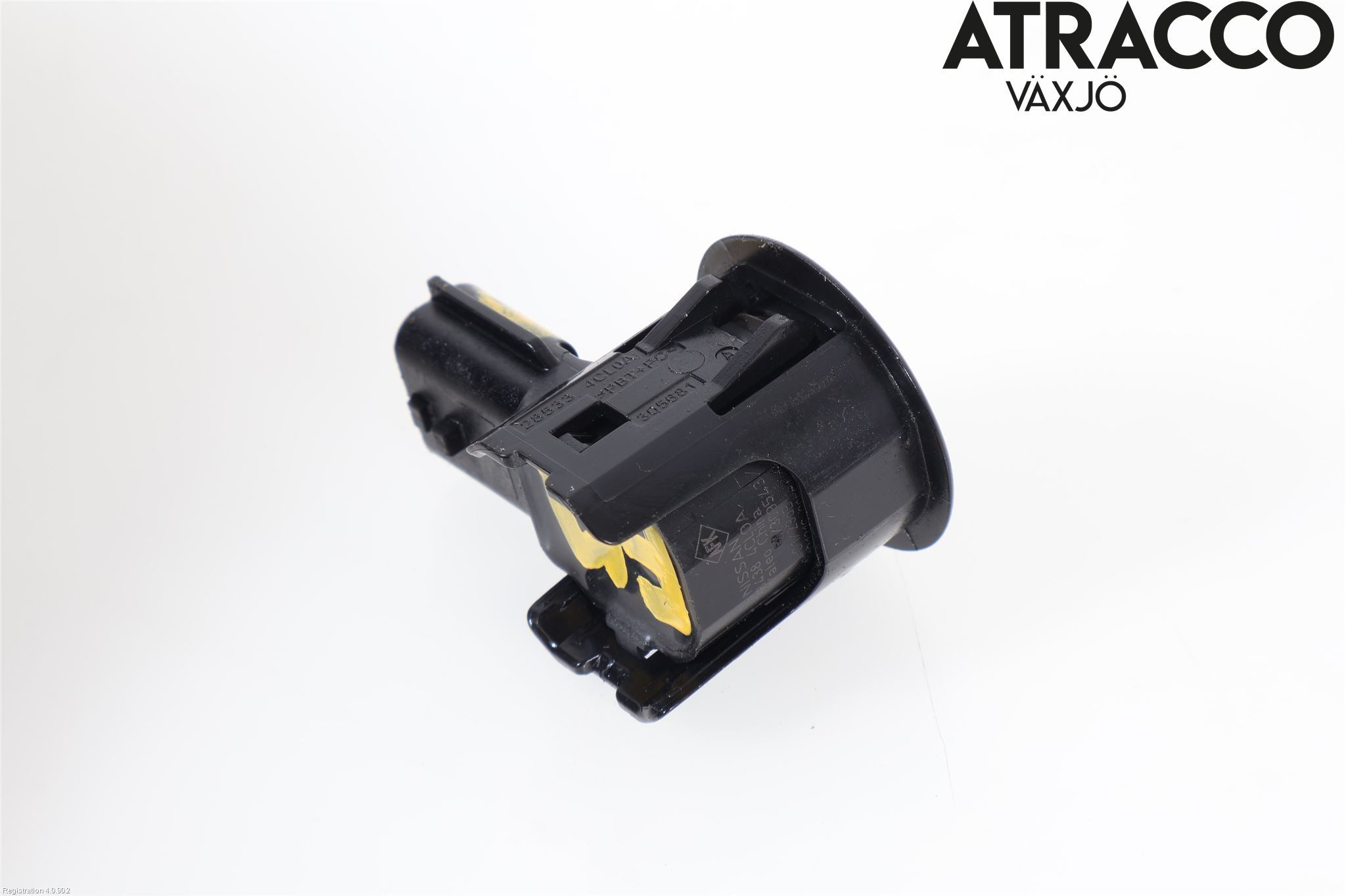 Nissan X-TRAIL 14-21 Parkeringshjälp Frontsensor