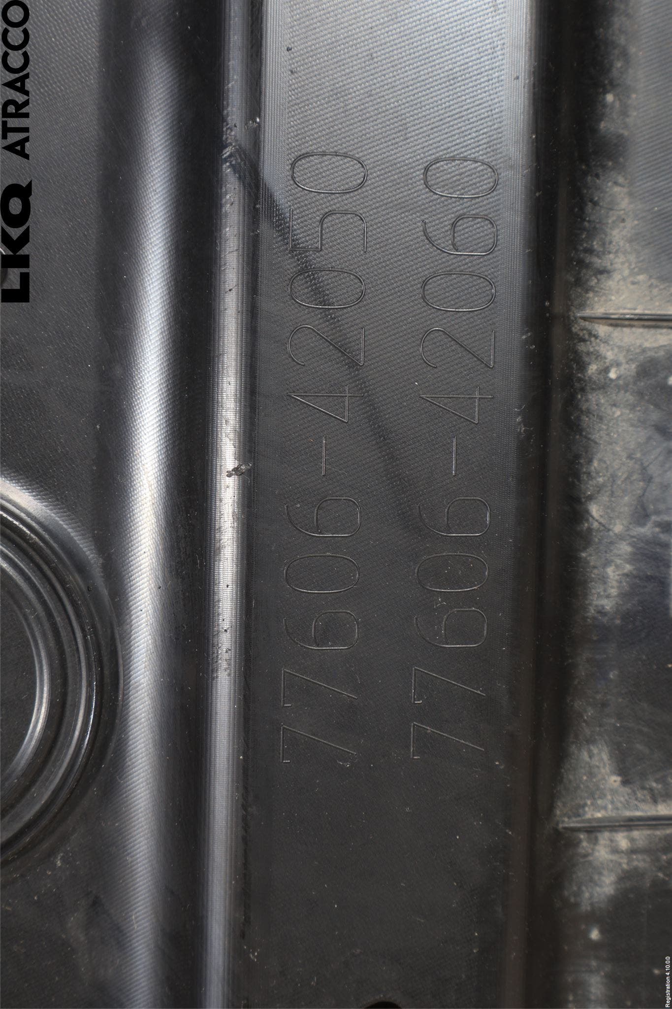 Toyota RAV4 19- Bränsletank Skyddsplåt