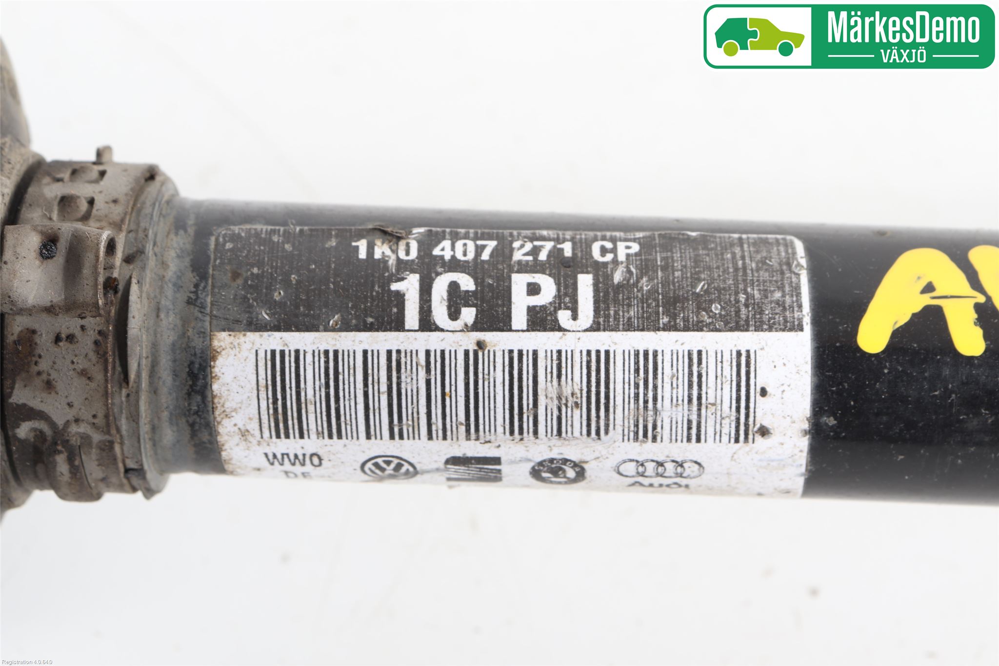 Volkswagen VW GOLF V 04-09 Drivaxel Fram Vänster