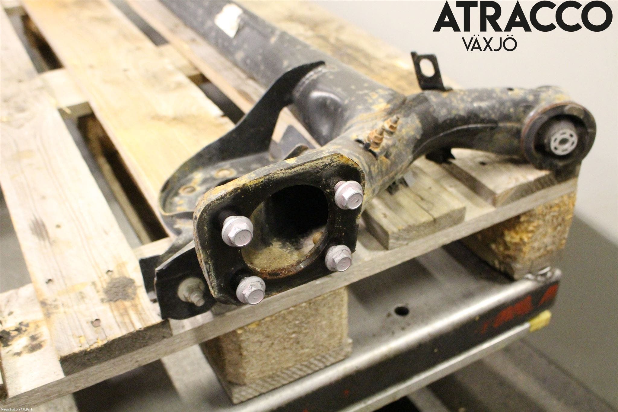 Toyota YARIS XP130 15-20 Bakaxelbalk