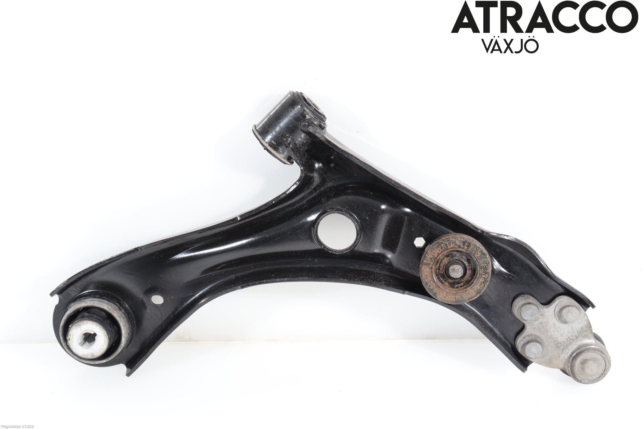 Ford FOCUS 19- Bärarm Fram Undre Vä