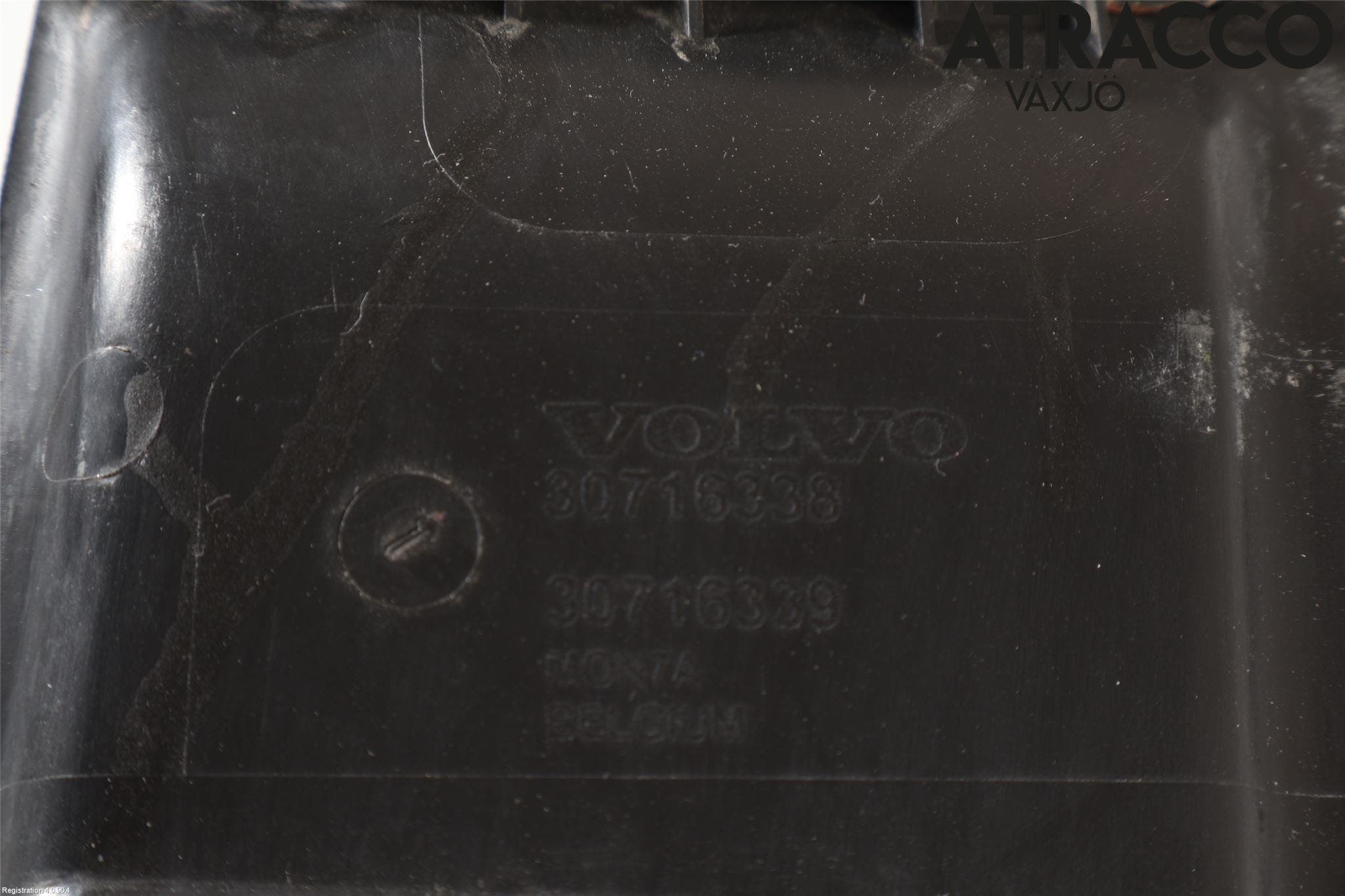 Volvo V50 04-07 Frontplåt Övre