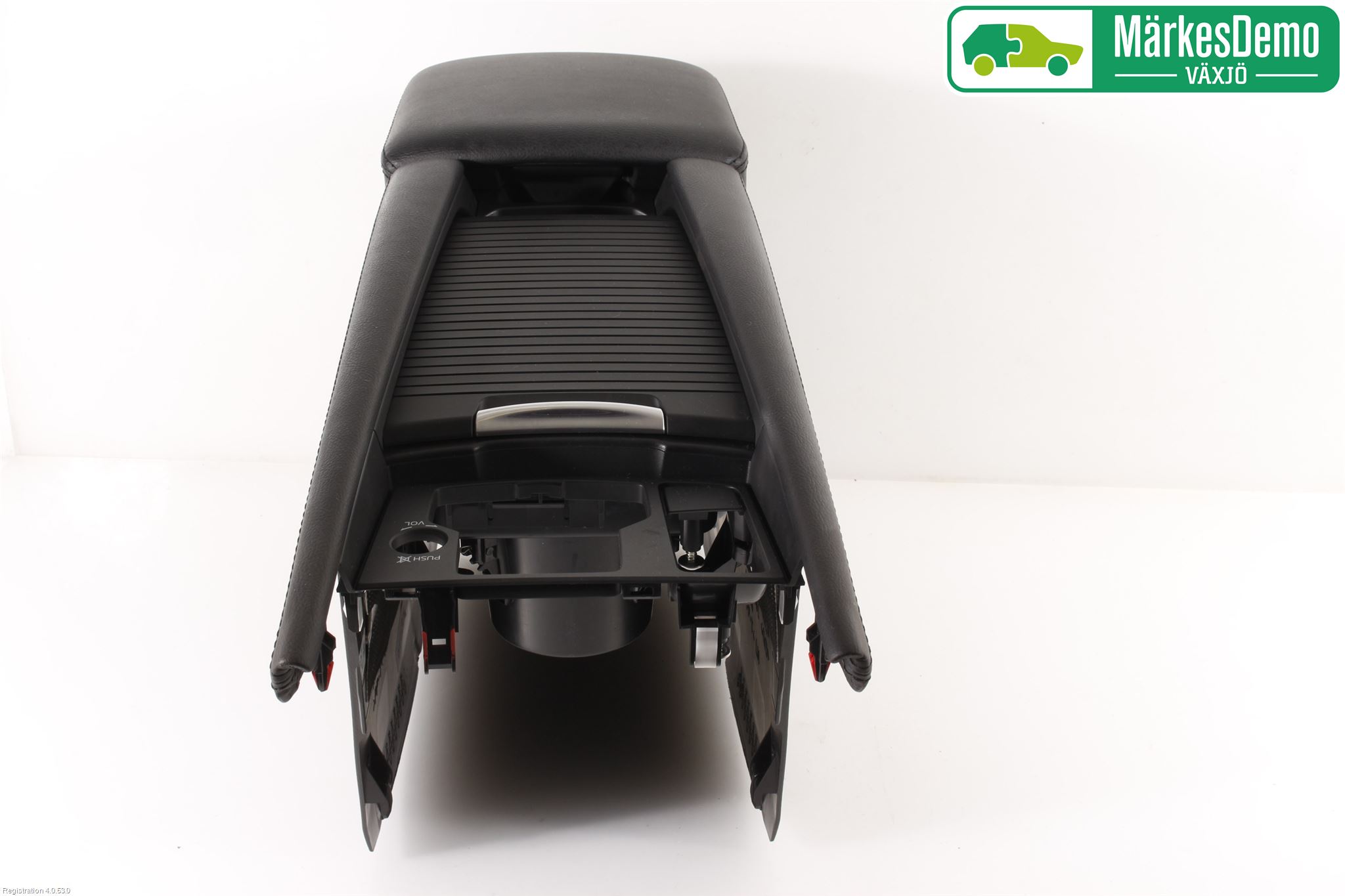 Mazda 3 III 14-19 Instrumentkonsoll Golv