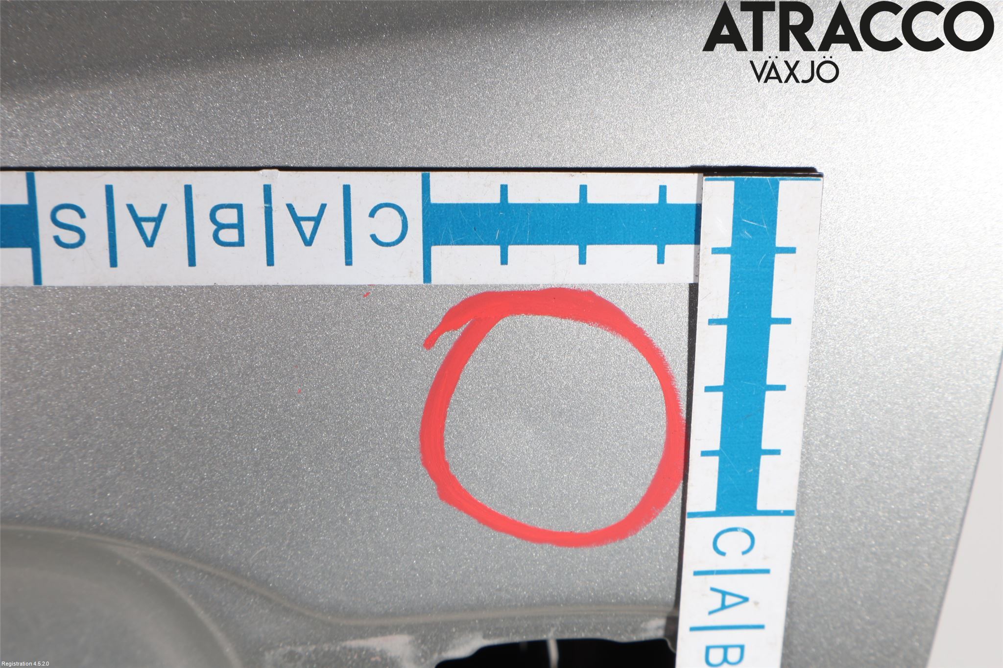Toyota AVENSIS 03-06 Dörr Fram Vänster