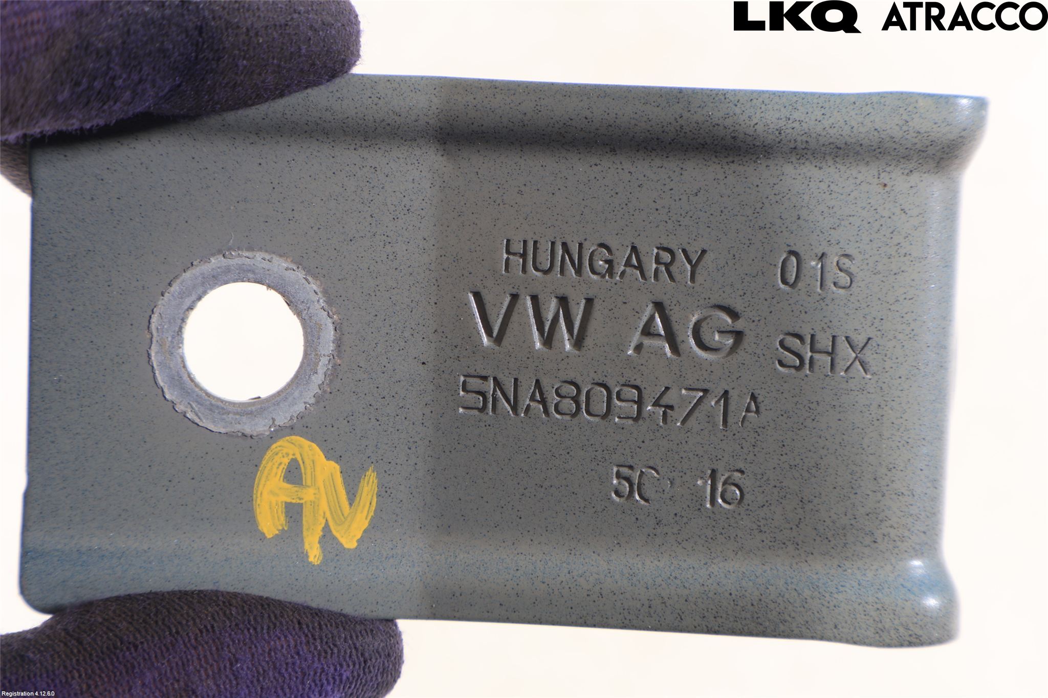 Volkswagen VW TIGUAN 16-24 Skärmfäste Fram Hö
