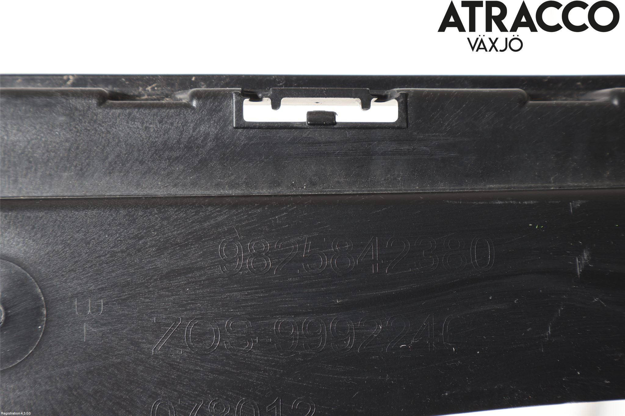 Peugeot 2008/E-2008 20- Stötfångardel Bak Mitt