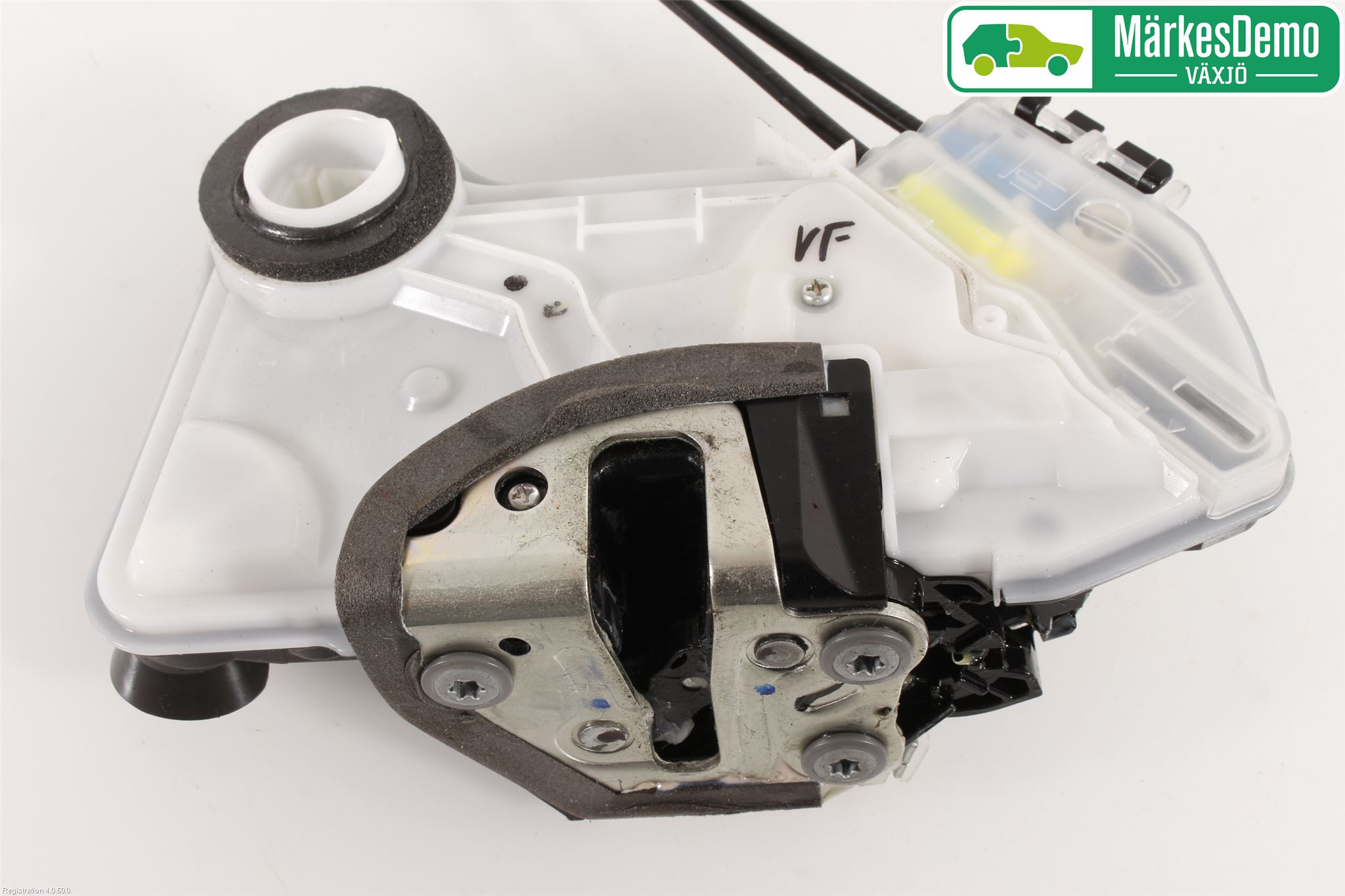 Toyota HILUX 16- Låskista-Dörrlås