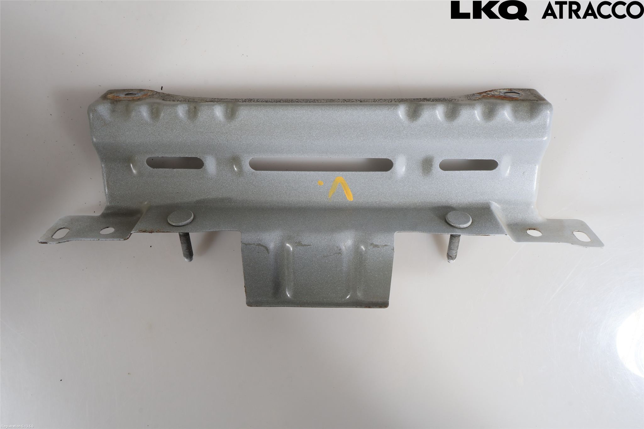 Toyota YARIS XP130 15-20 Frontplåt