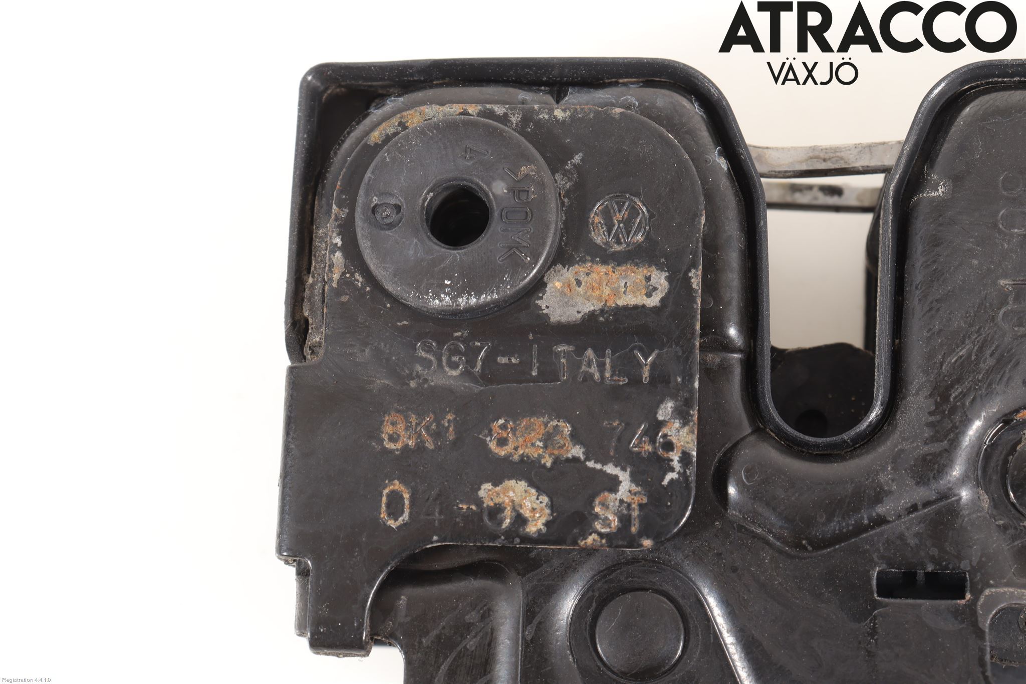 Audi A4 ALLROAD 09-16 Huvlås