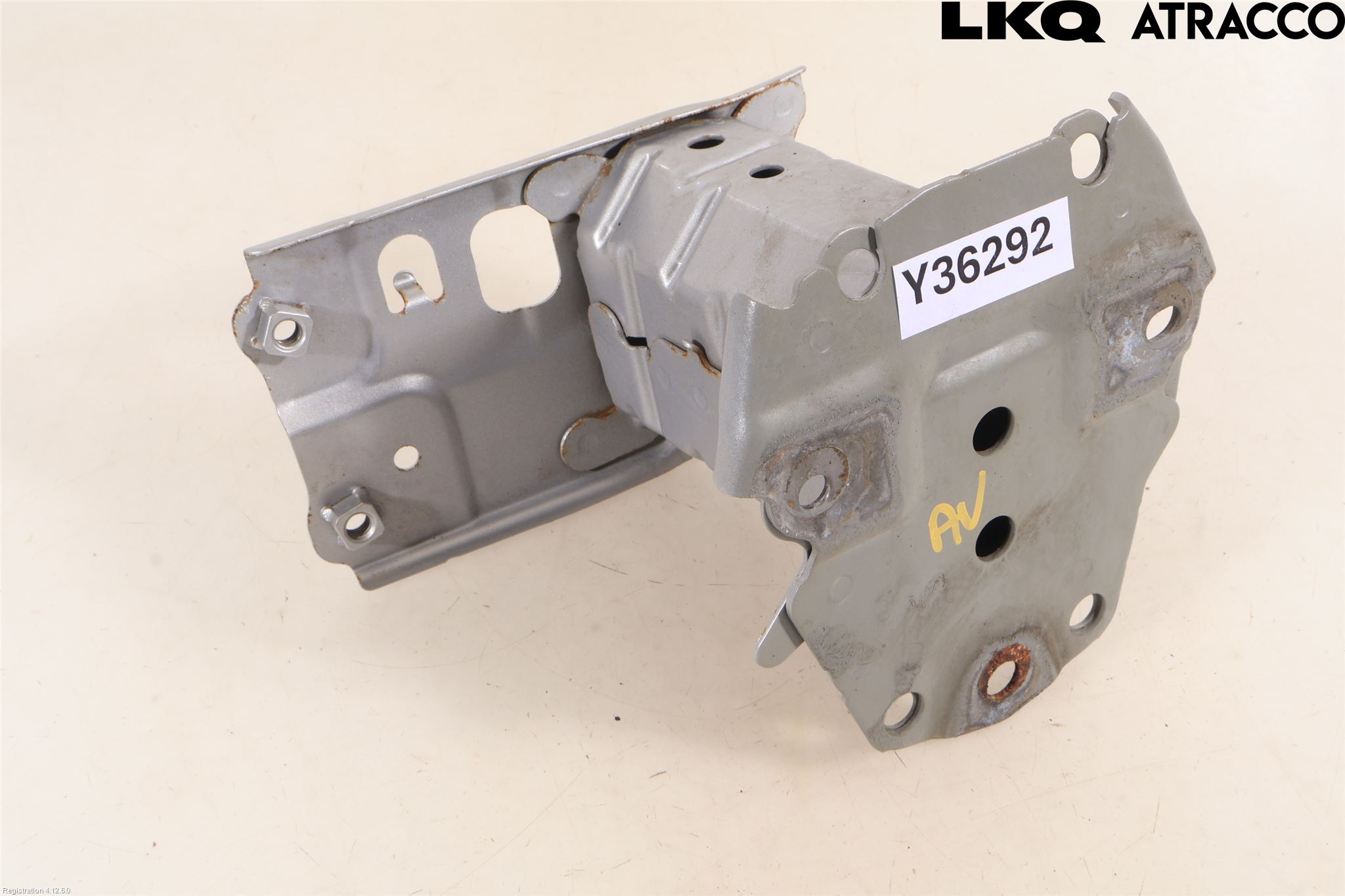 Toyota AURIS 13-19 Stötfångarbärjärn Bak